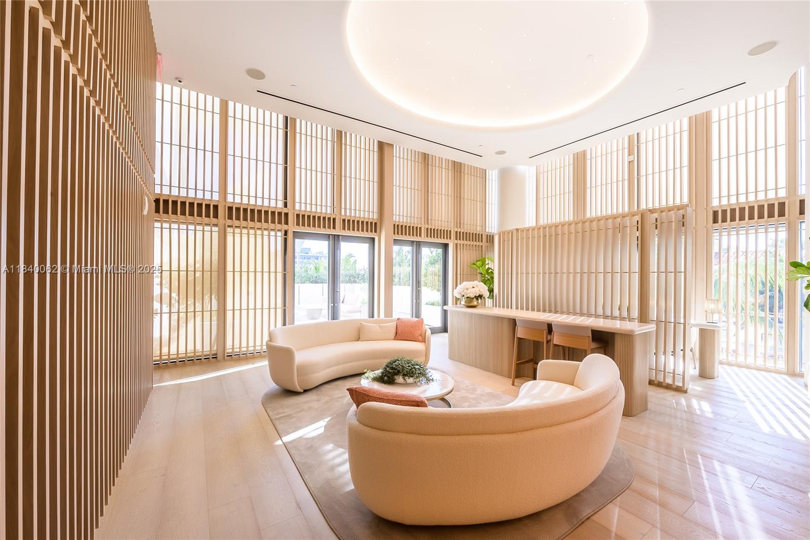 2201 COLLINS AVE CONDO - Residential