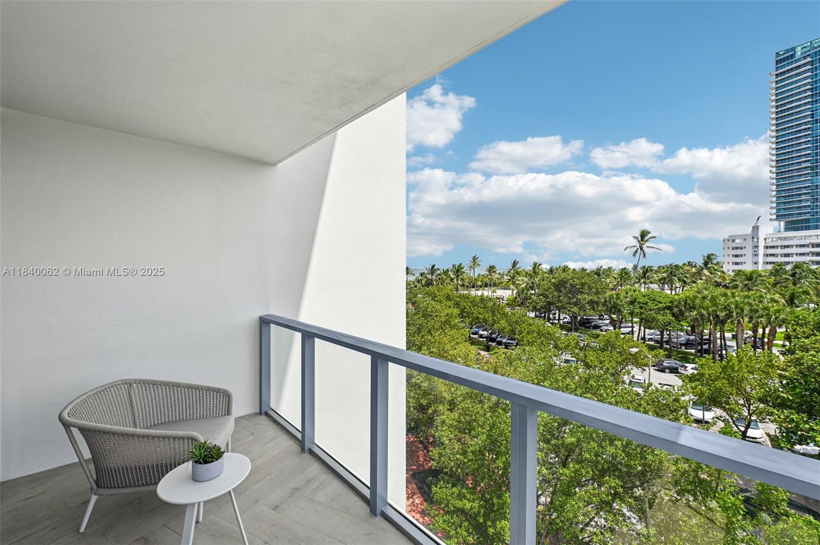 2201 COLLINS AVE CONDO - Residential