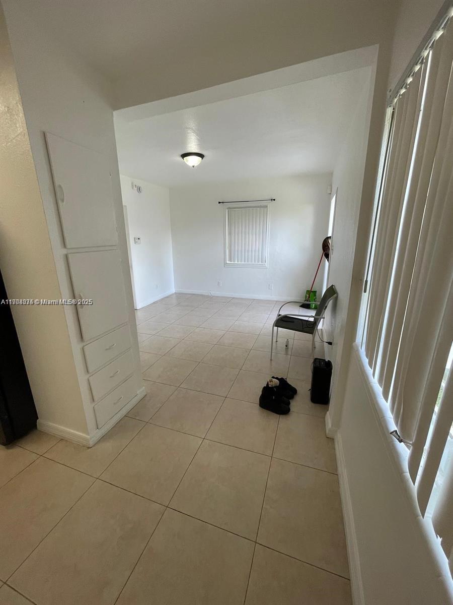 SOUTH HOLLYWOOD AMD PLAT - Residential Lease