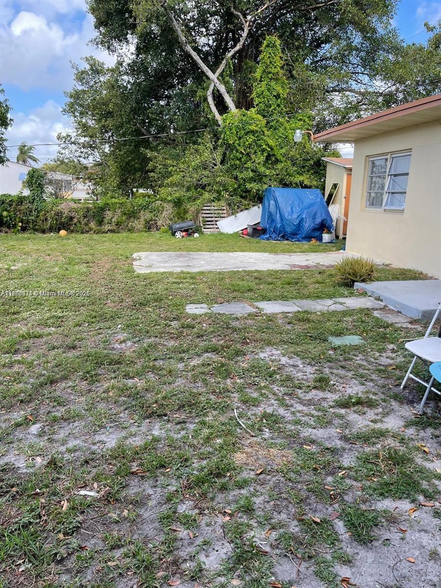 SOUTH HOLLYWOOD AMD PLAT - Residential Lease