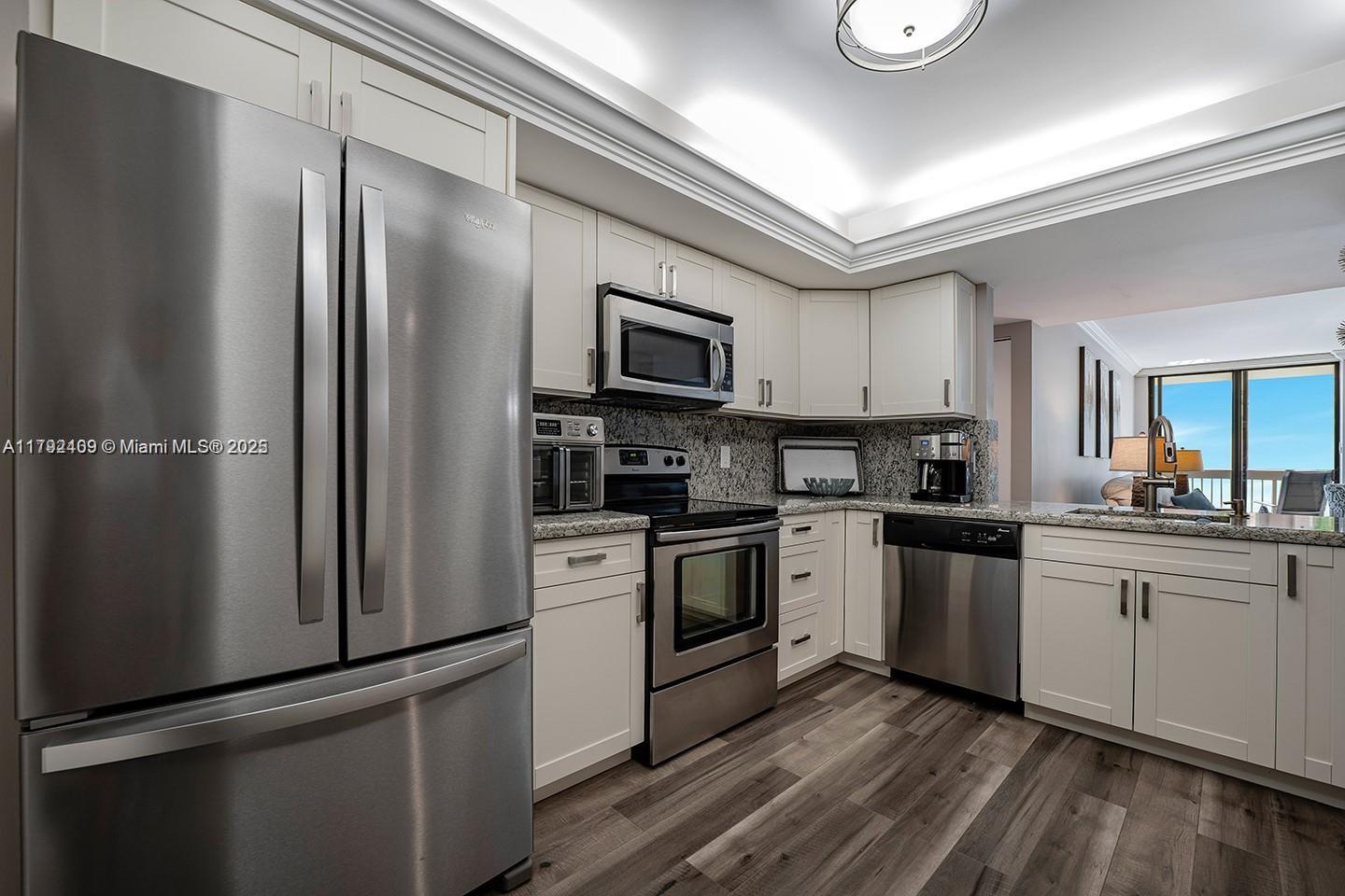 2900 NE 14th St Cswy 410