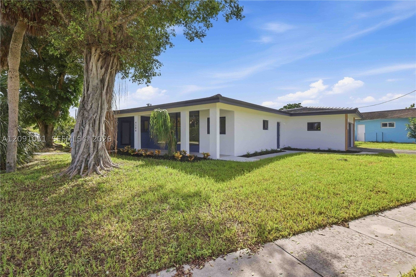 4280 NW 12th St