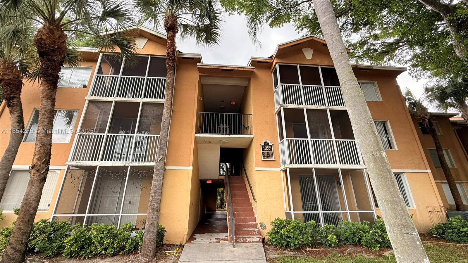 WINDWARD LAKES CONDO - Residential Lease