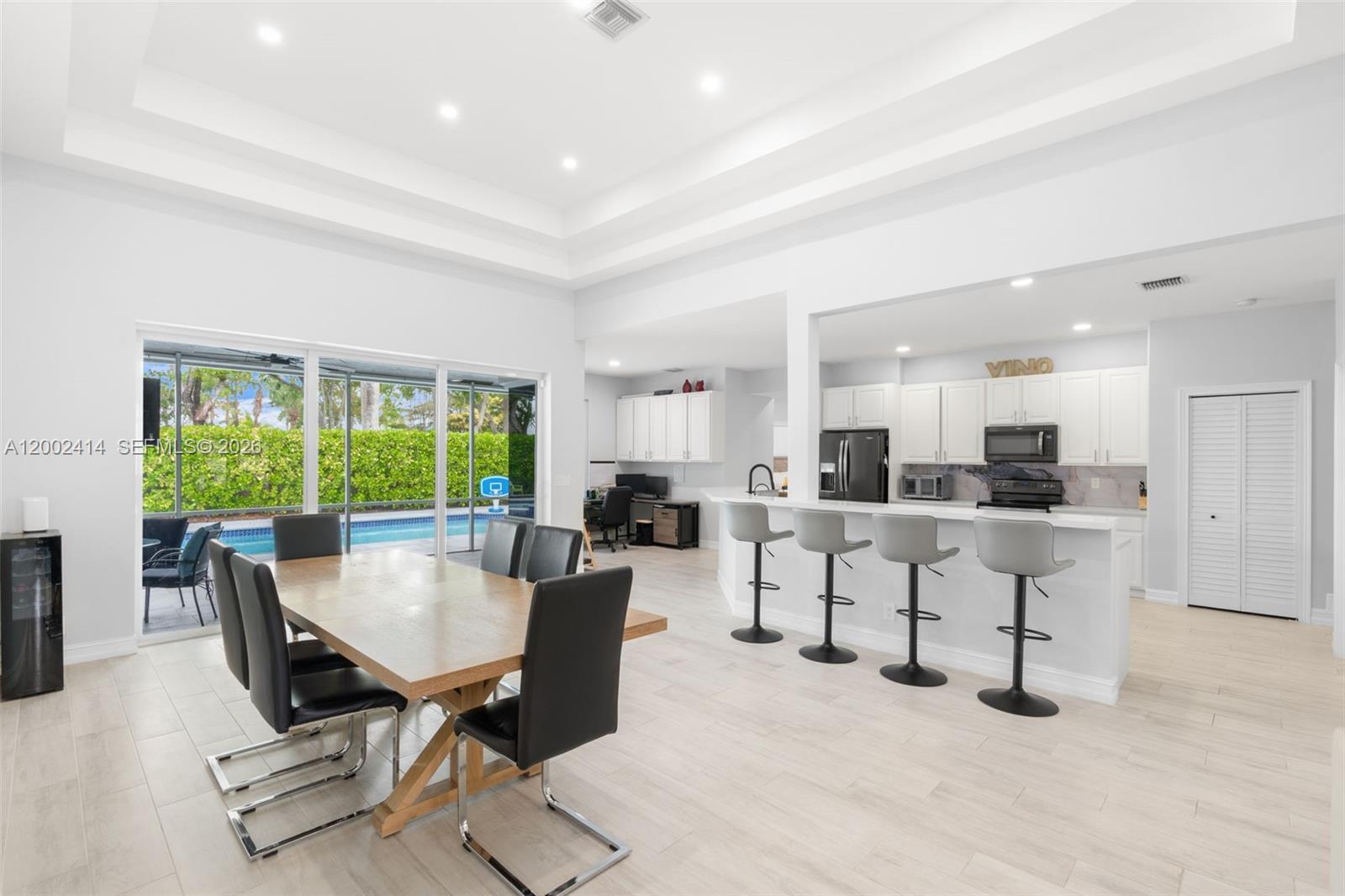 ABERDEEN 24 - Residential