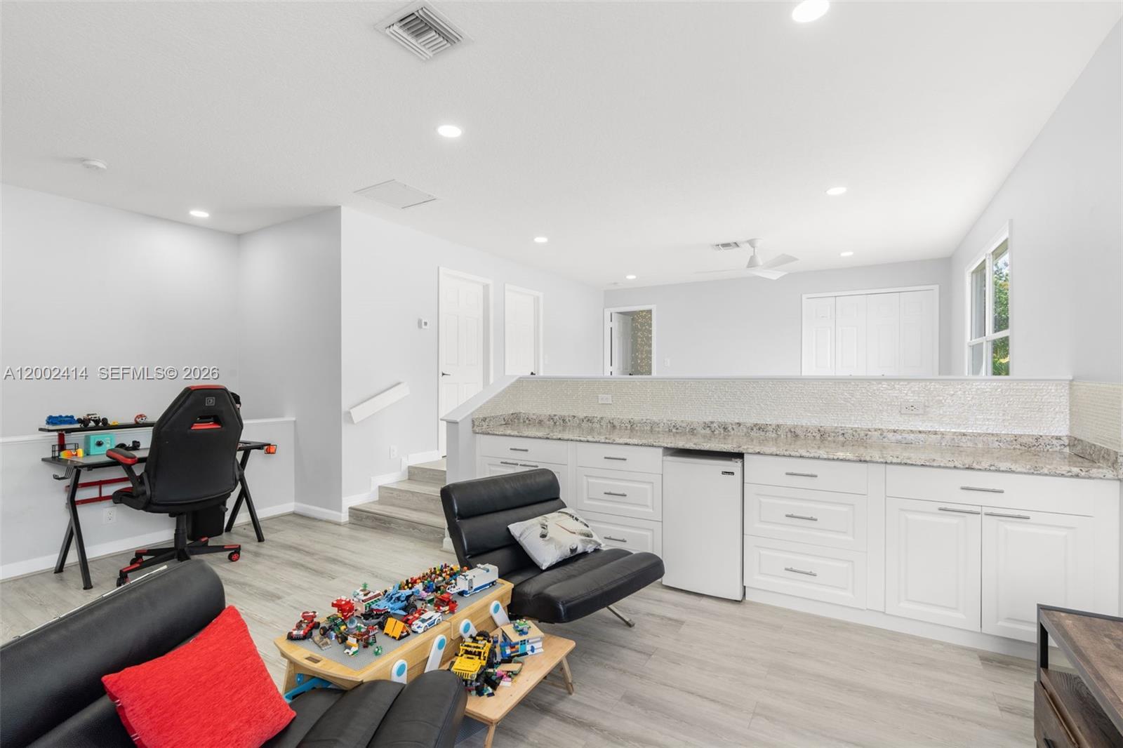 ABERDEEN 24 - Residential