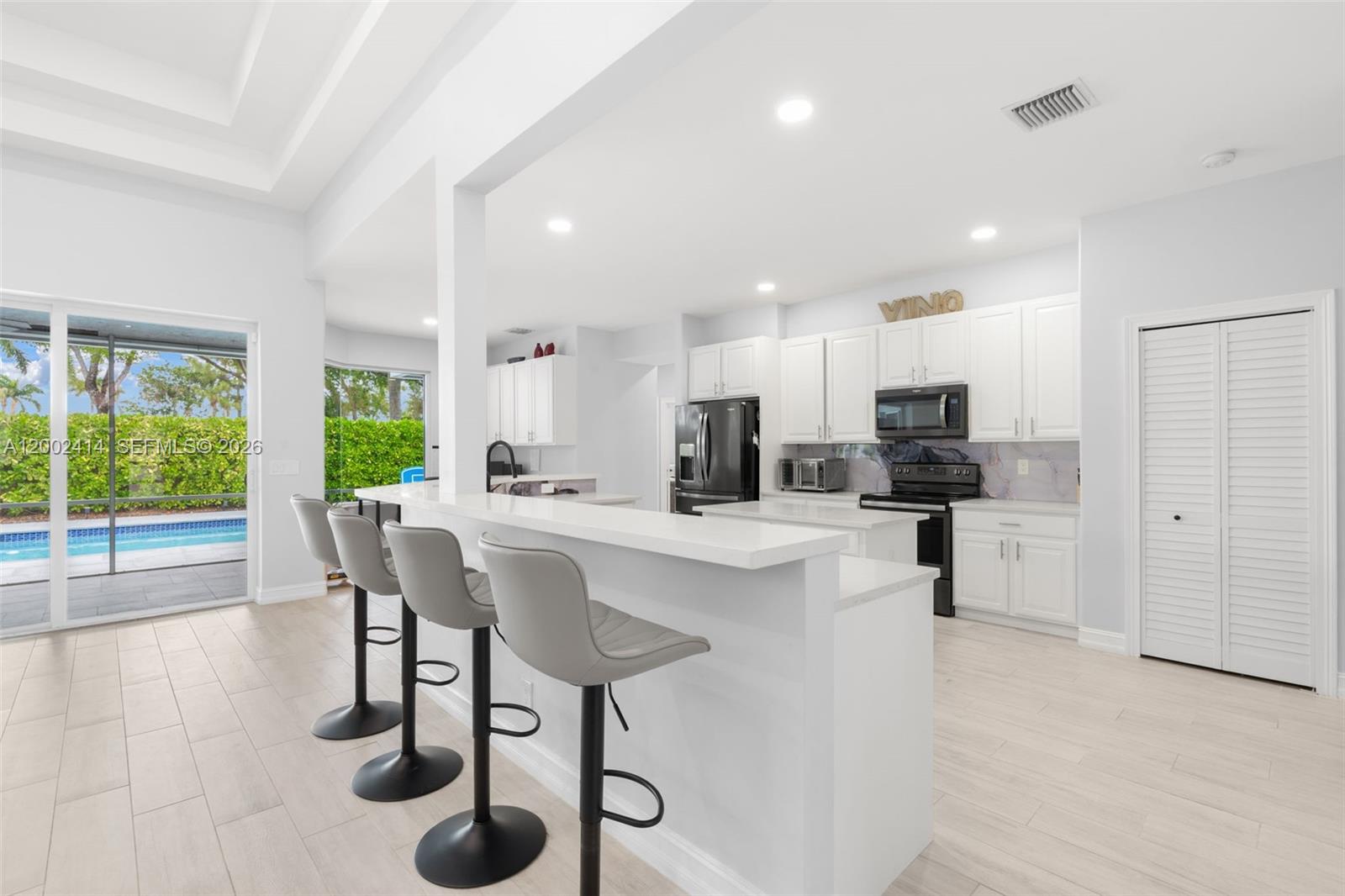 ABERDEEN 24 - Residential