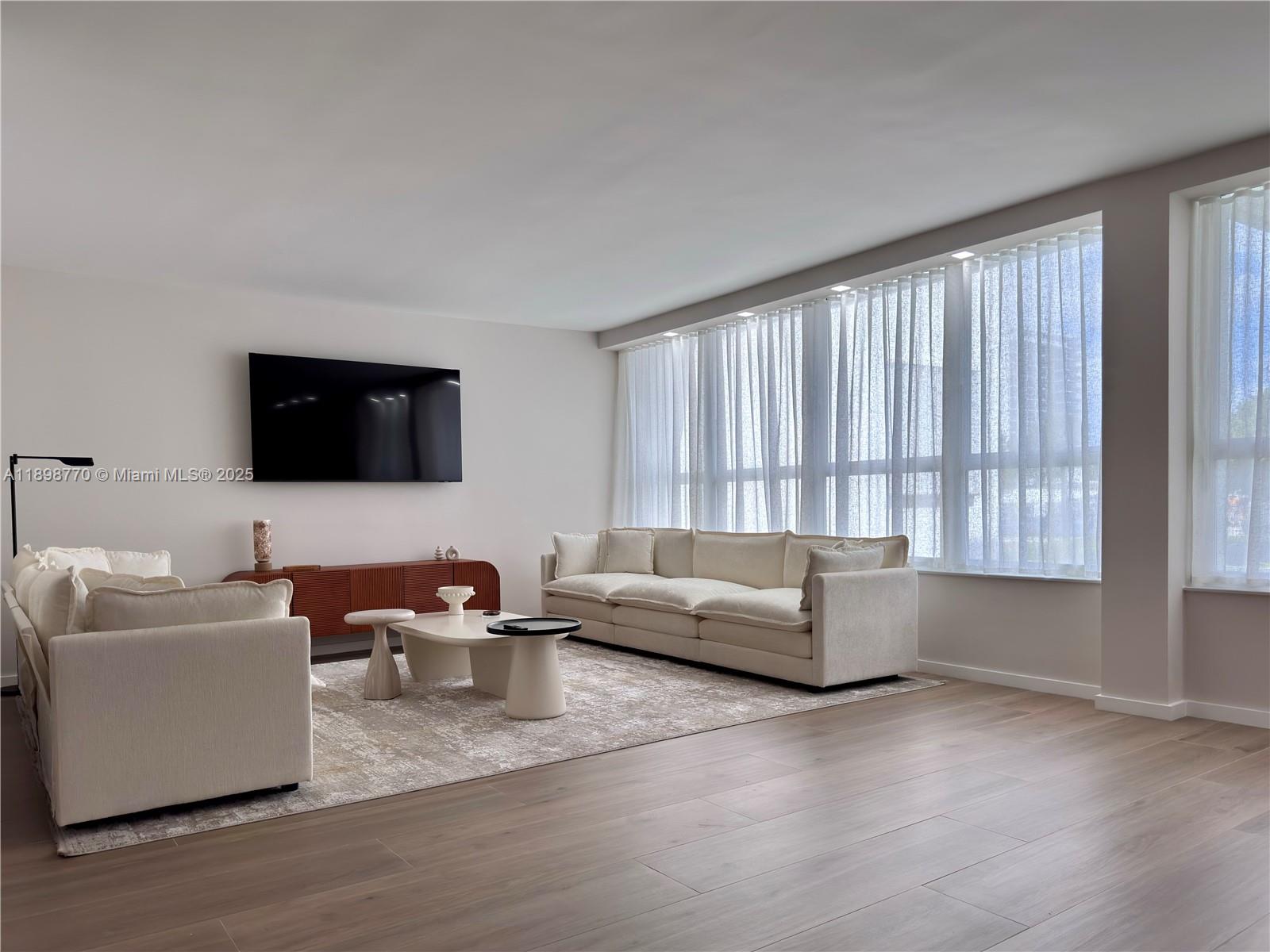 10230 Collins Ave 102