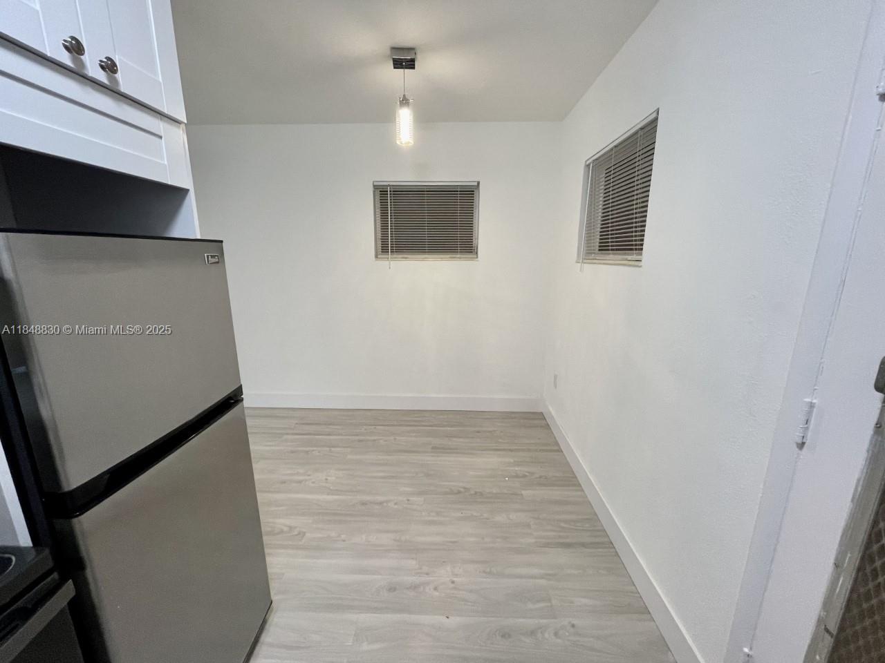 218 Santillane Ave 5