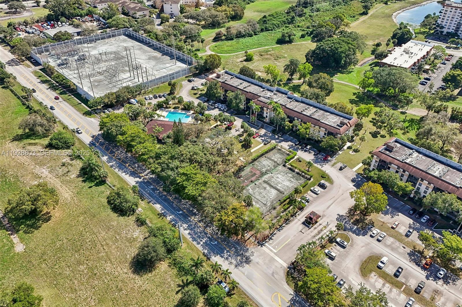 INVERWOOD CONDO - Residential