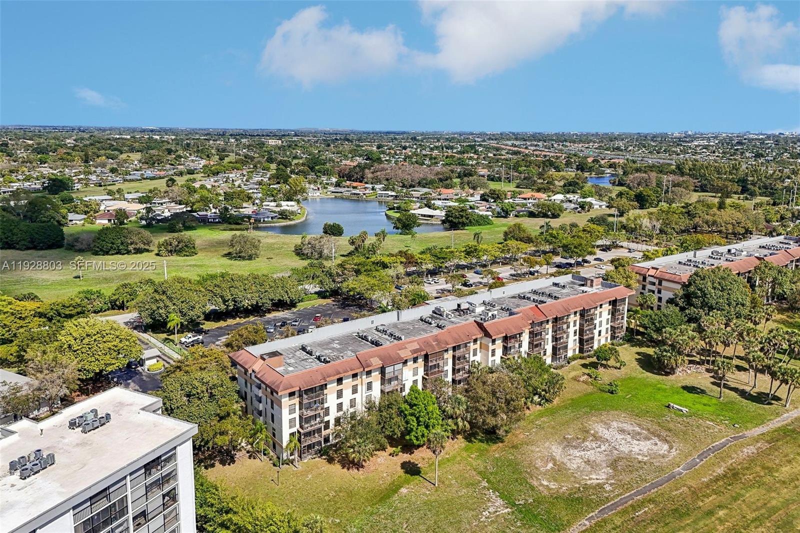 INVERWOOD CONDO - Residential