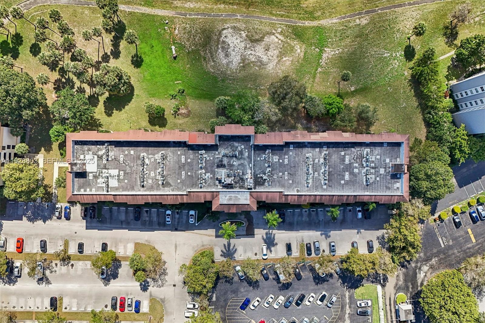 INVERWOOD CONDO - Residential