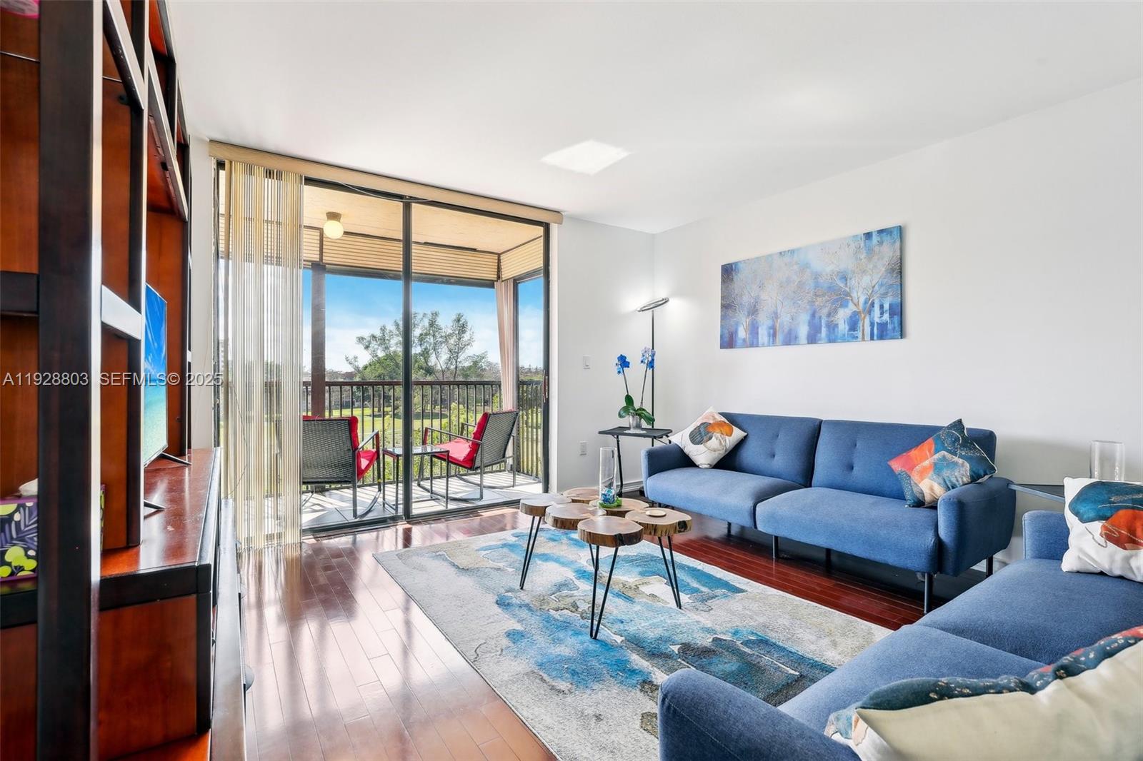 INVERWOOD CONDO - Residential