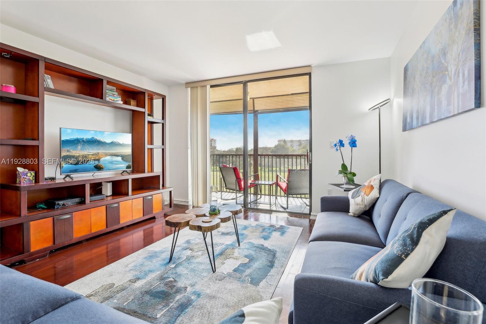 INVERWOOD CONDO - Residential