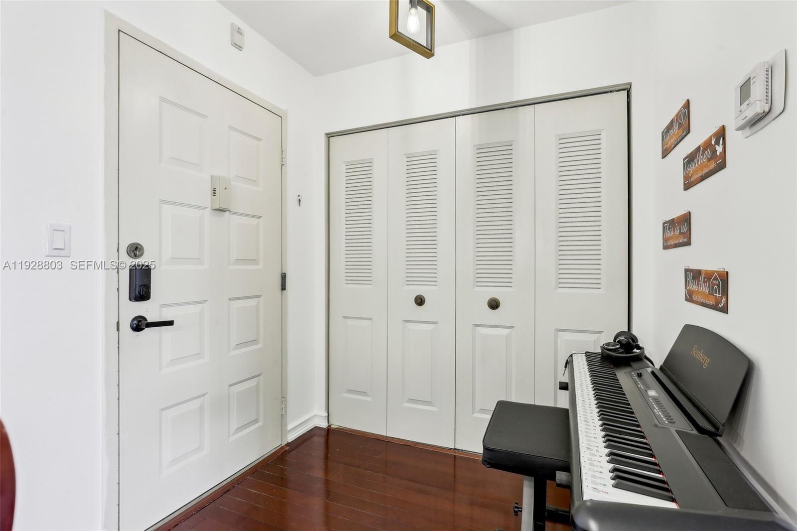 INVERWOOD CONDO - Residential