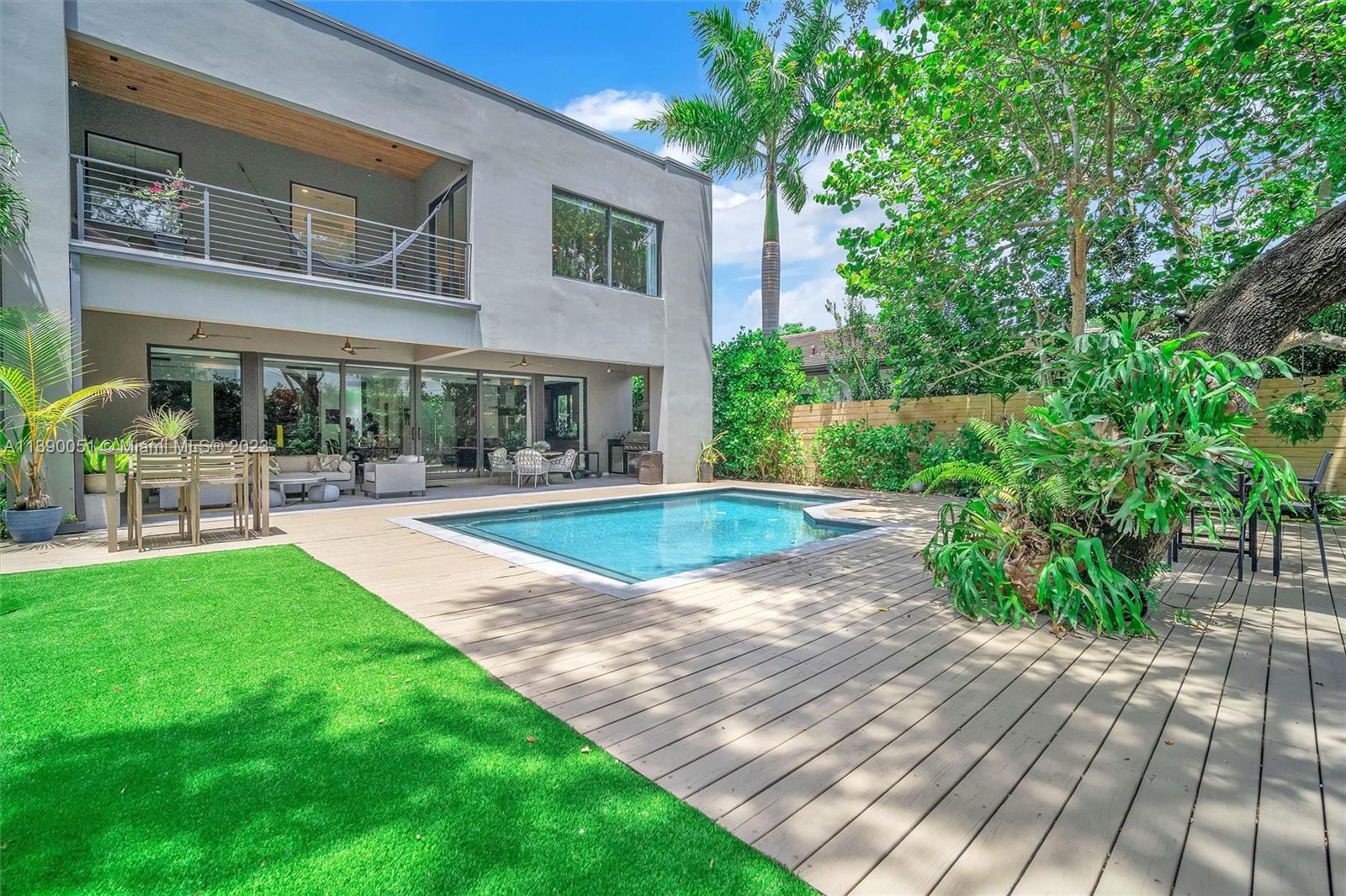 BATTERSEA WOODS - Residential