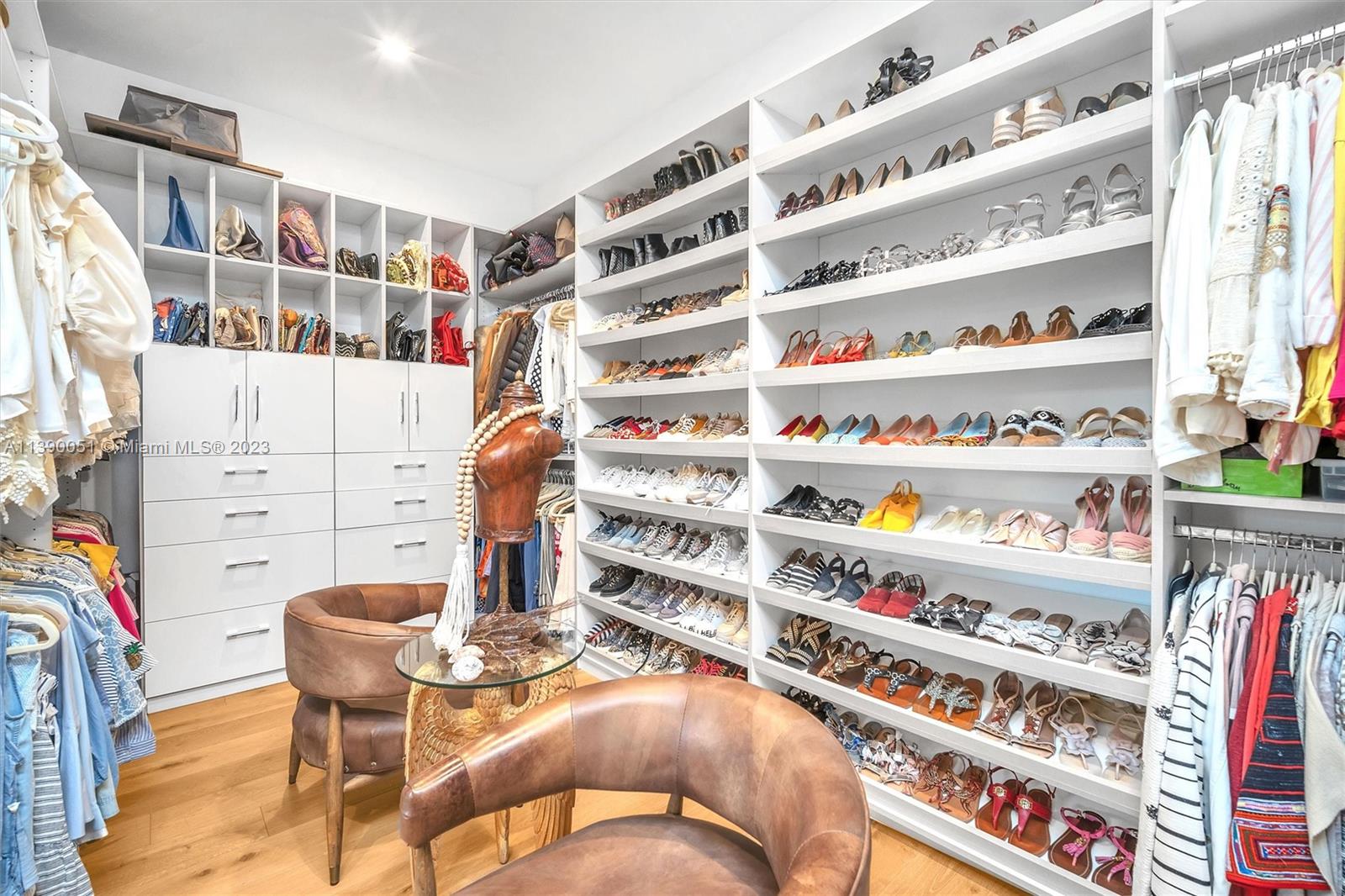 BATTERSEA WOODS - Residential