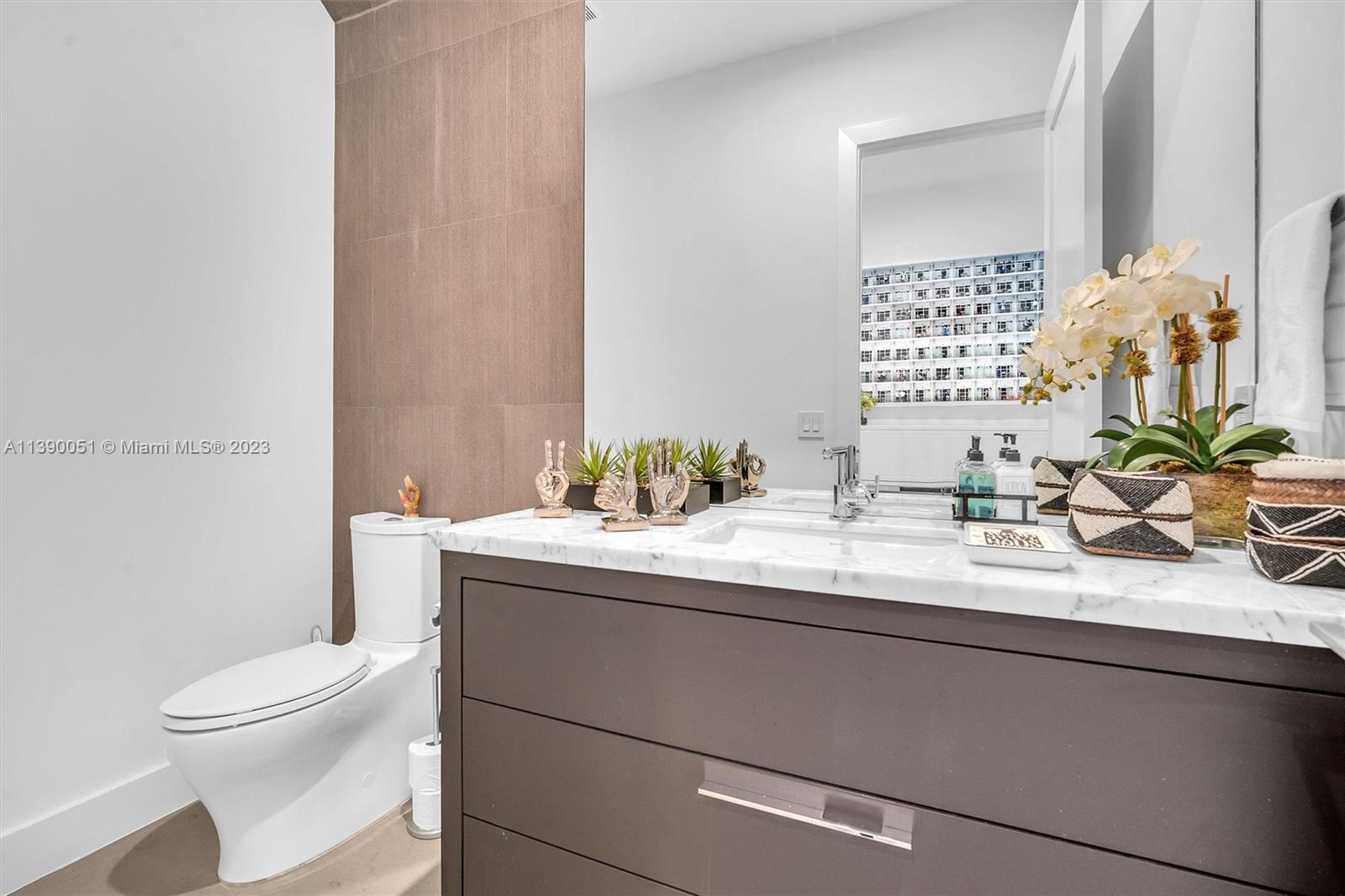 BATTERSEA WOODS - Residential