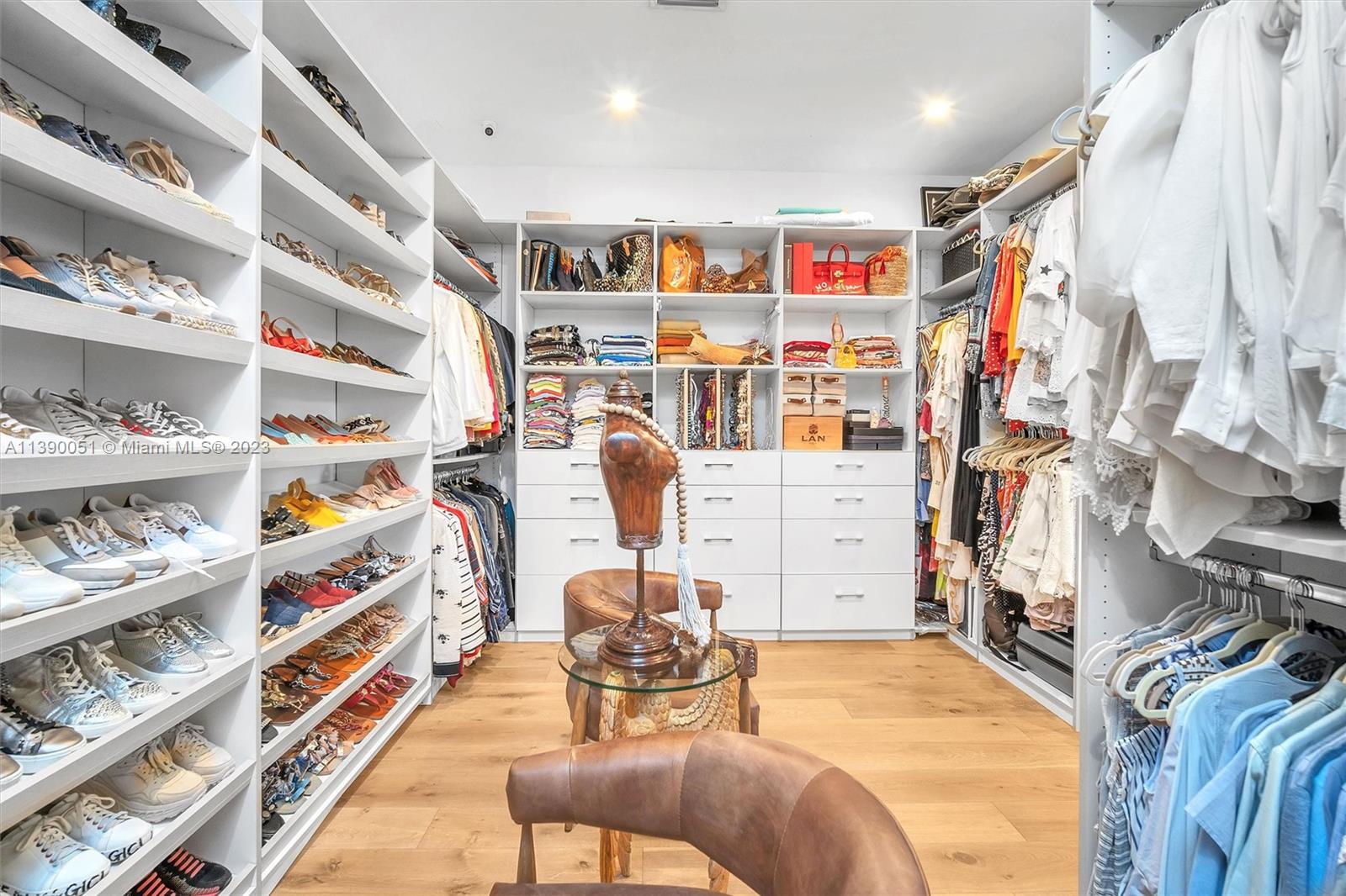 BATTERSEA WOODS - Residential