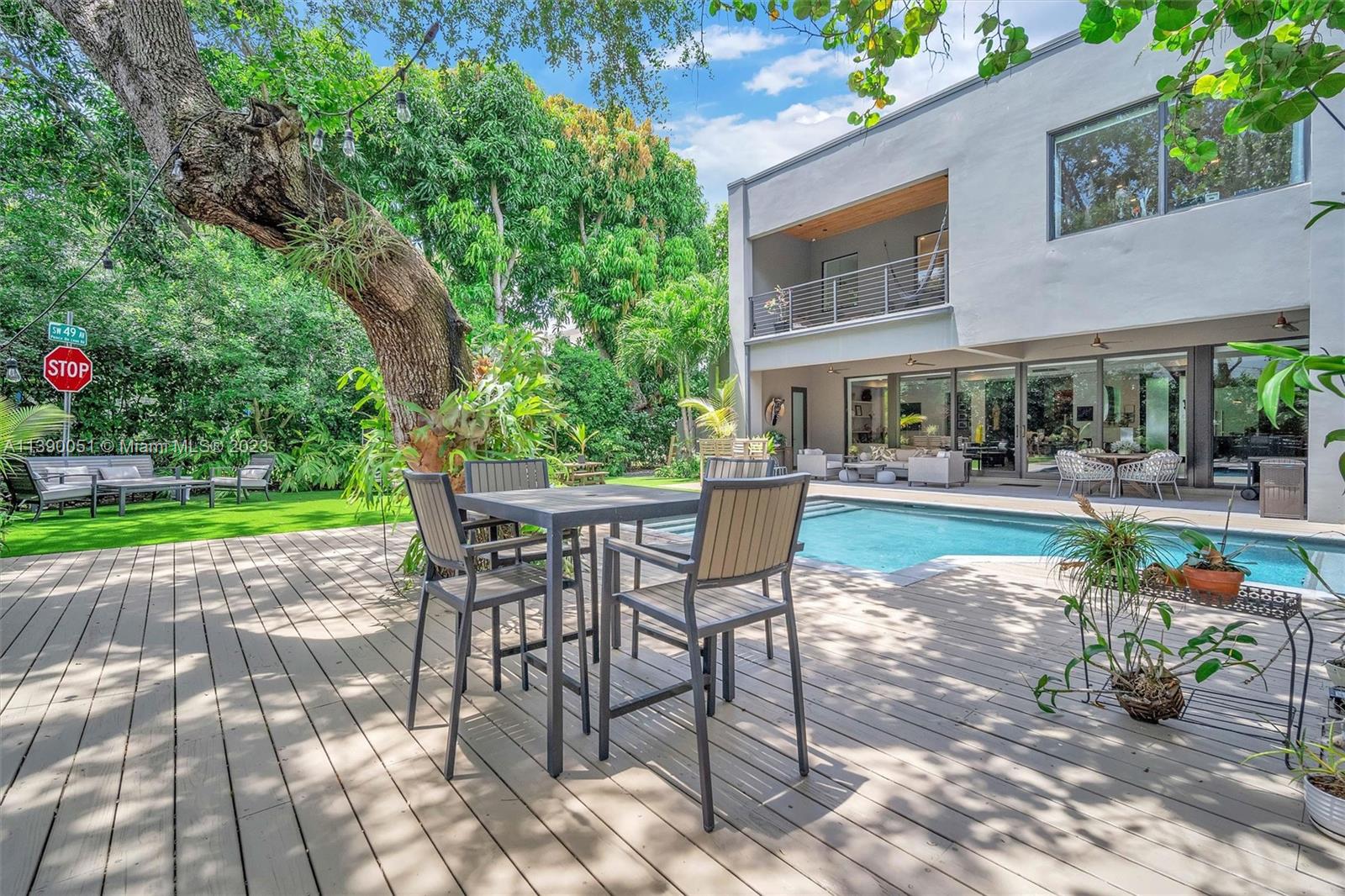 BATTERSEA WOODS - Residential