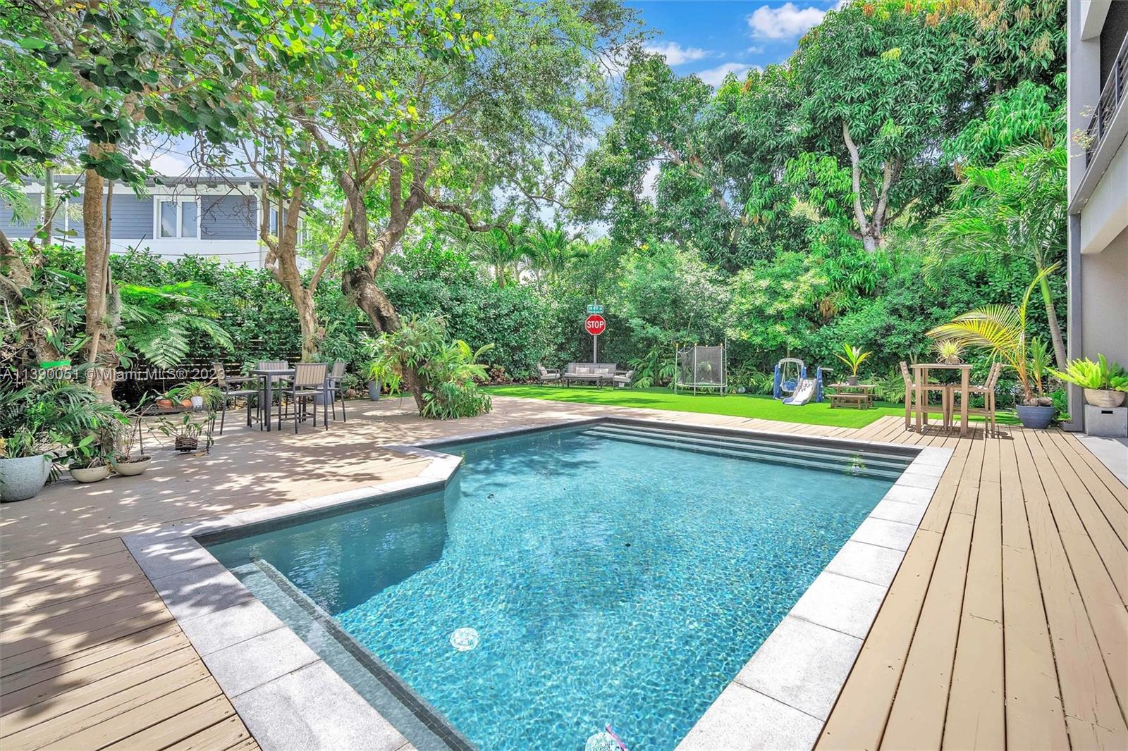 BATTERSEA WOODS - Residential