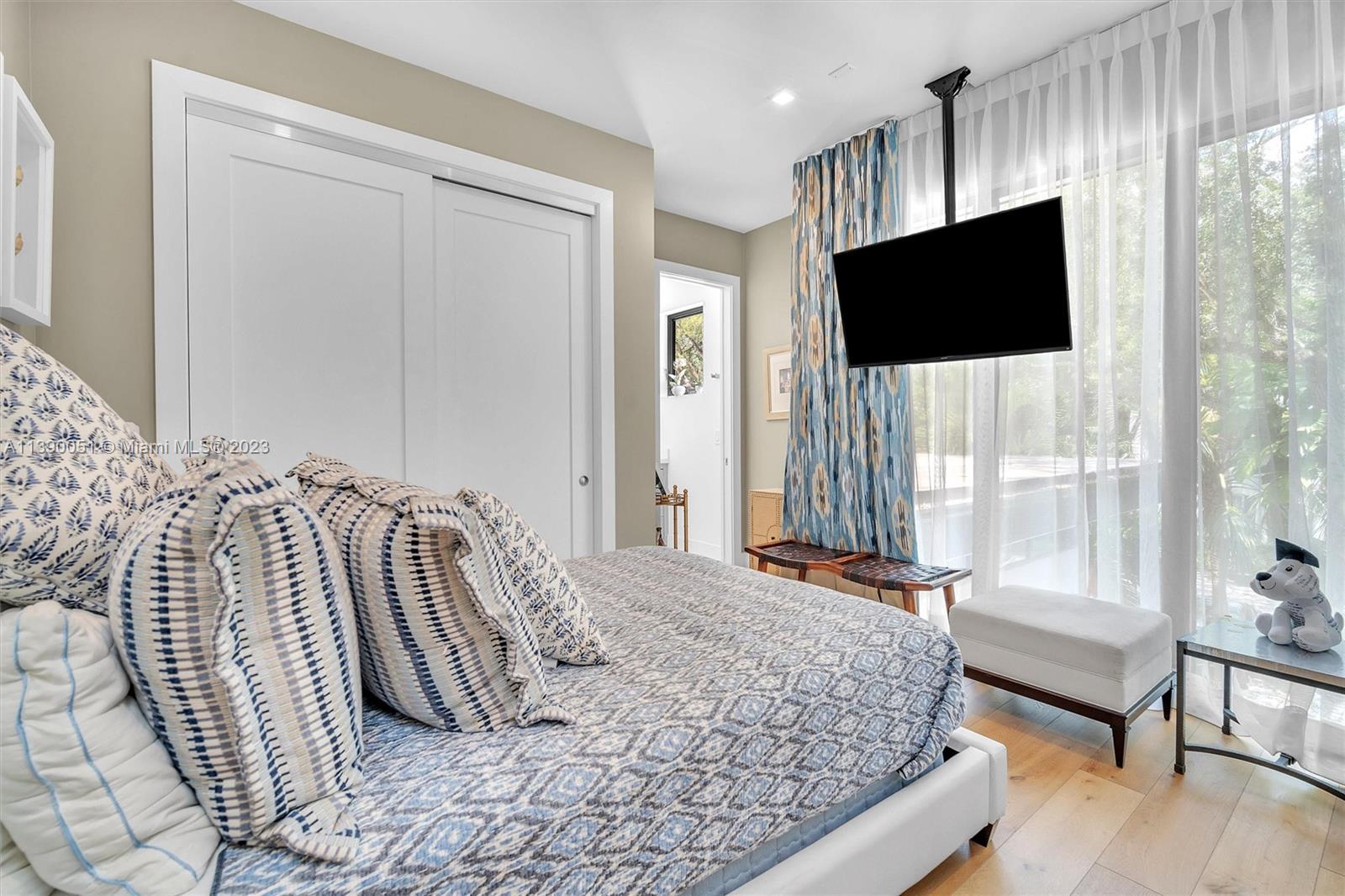 BATTERSEA WOODS - Residential