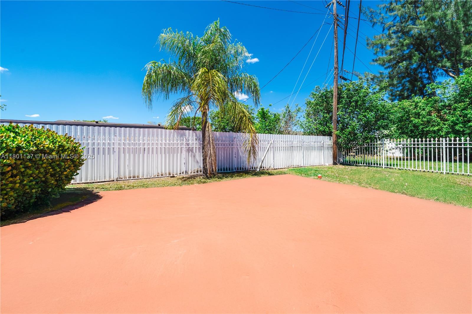 LAKEWOOD ESTS - Residential