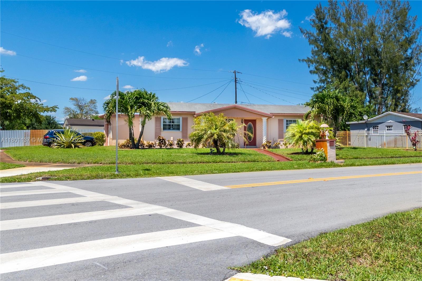 LAKEWOOD ESTS - Residential