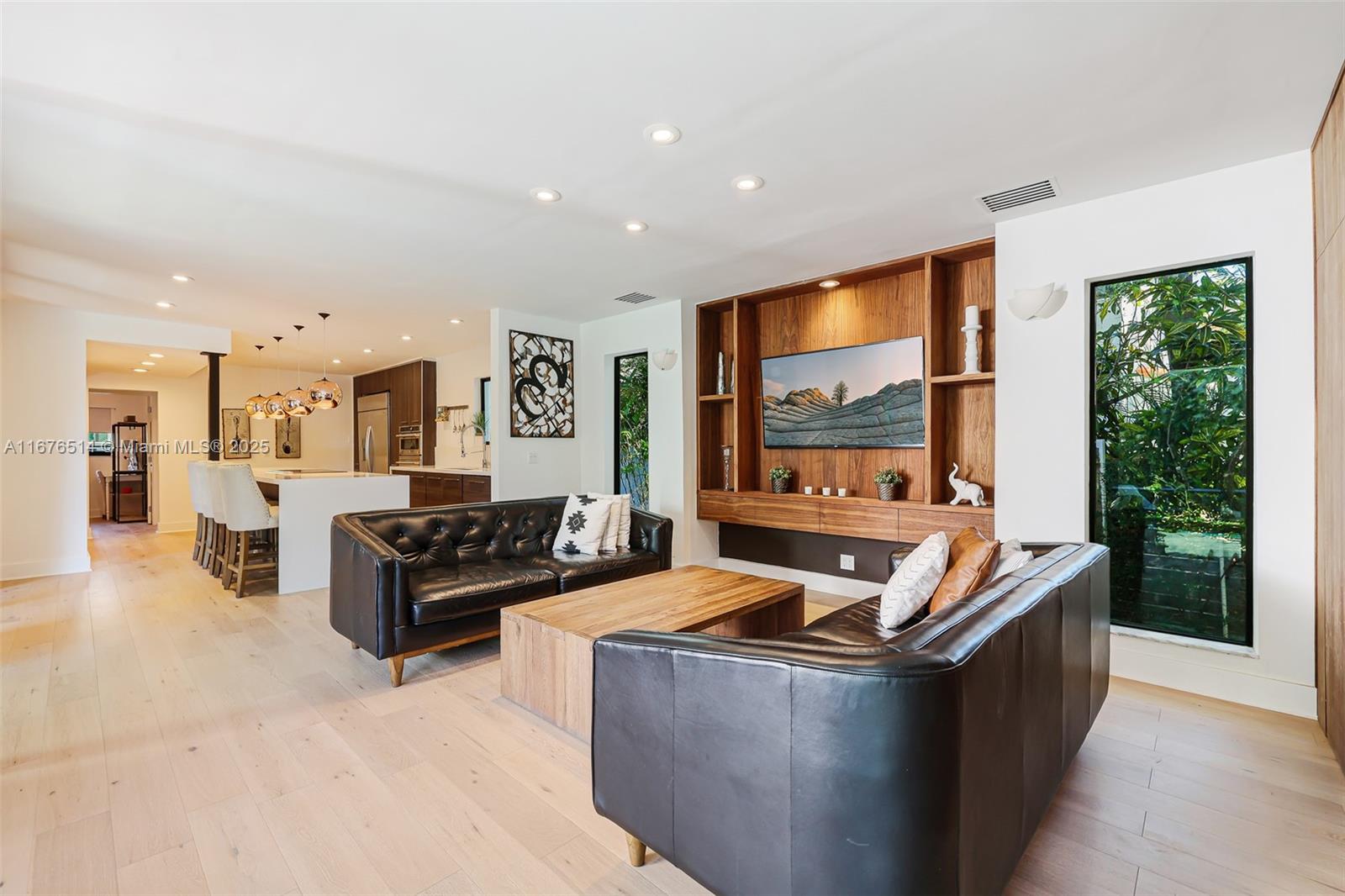 NAUTILUS EXTENSION - Residential