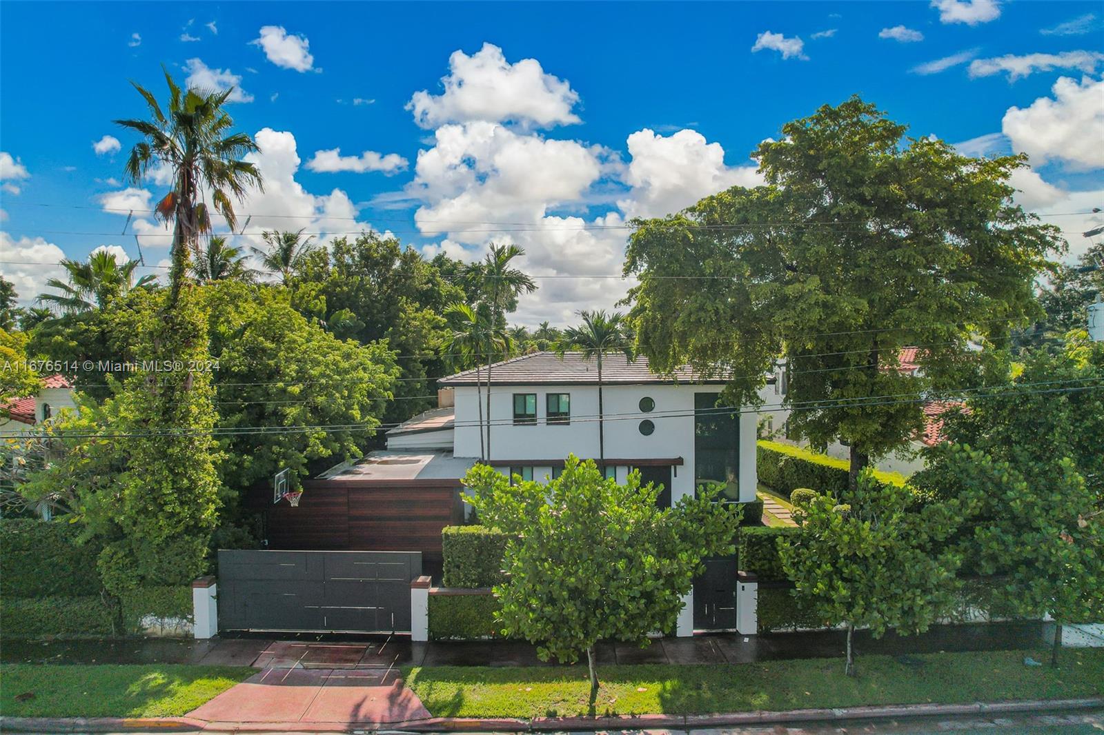 Property for Sale at 4353 Alton Road, Miami Beach, Miami-Dade County, Florida - Bedrooms: 4 
Bathrooms: 5  - $3,495,000