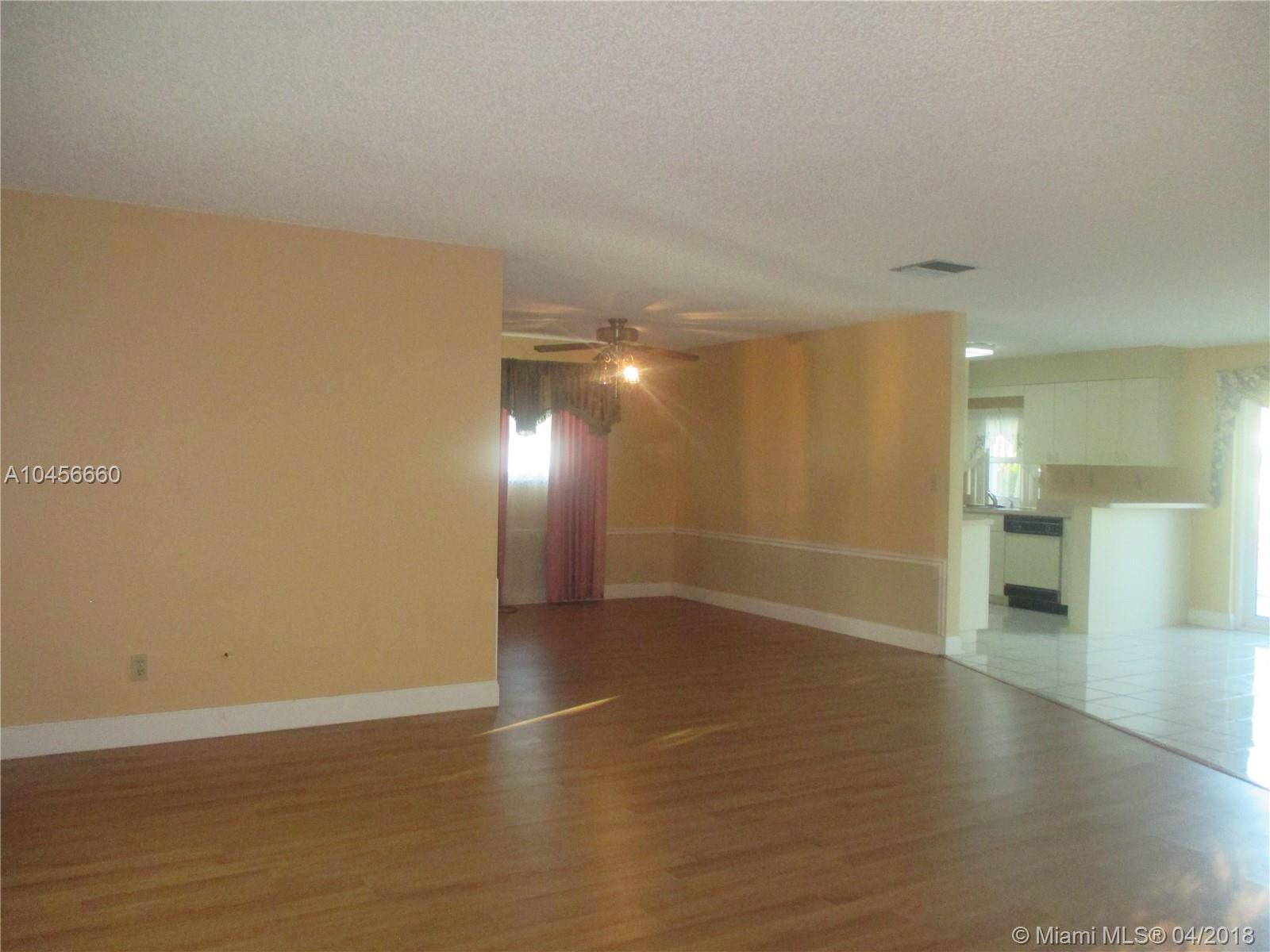 FAIRWAY LAKE SOUTH SEC 1 - Residential Lease