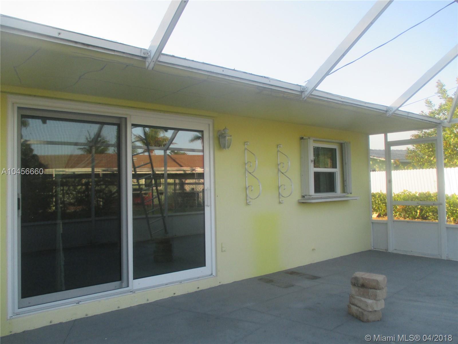 FAIRWAY LAKE SOUTH SEC 1 - Residential Lease