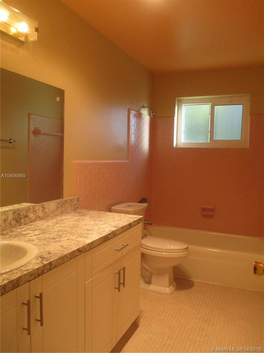 FAIRWAY LAKE SOUTH SEC 1 - Residential Lease