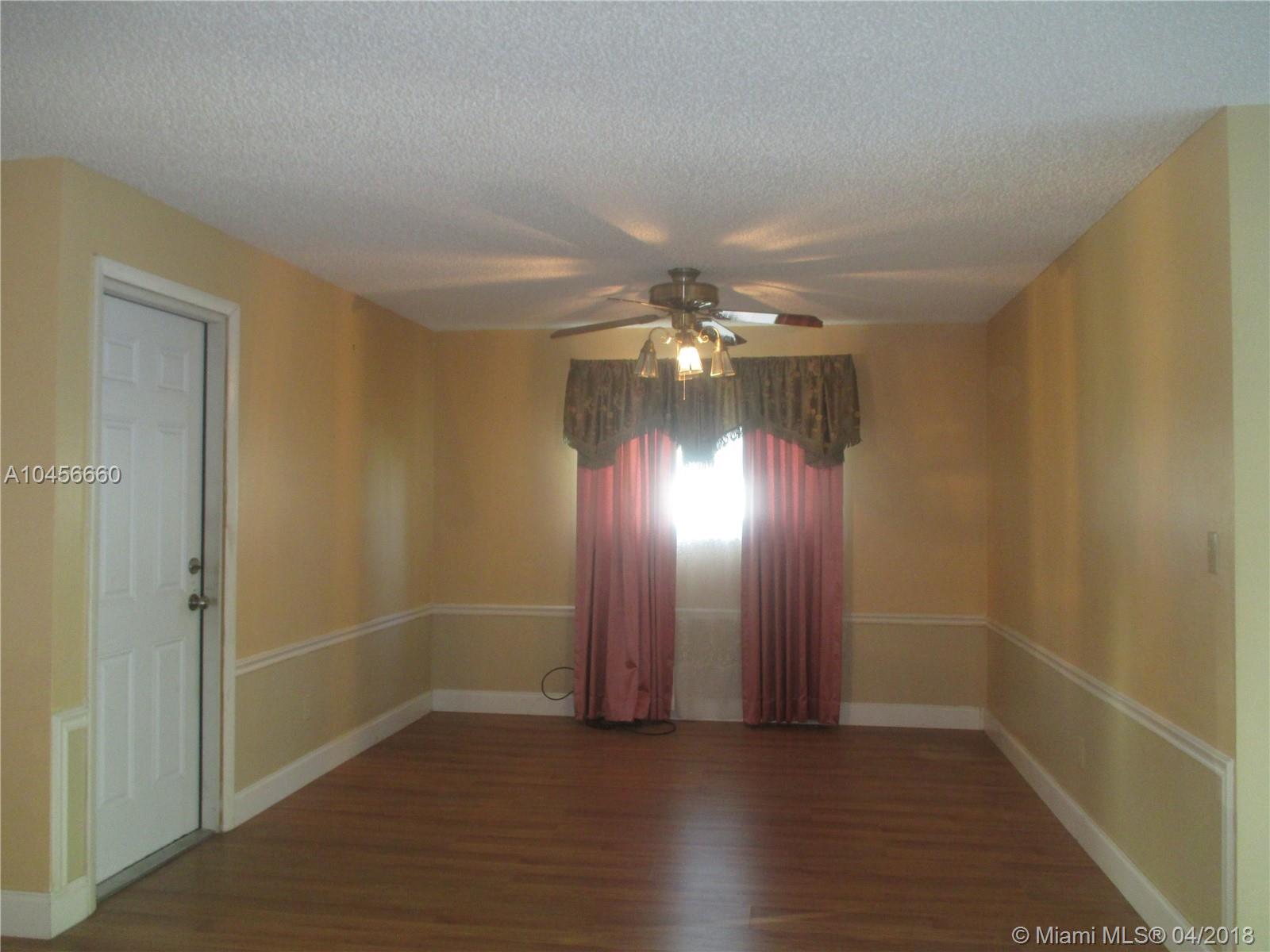 FAIRWAY LAKE SOUTH SEC 1 - Residential Lease