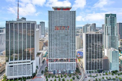 50 Biscayne Blvd 3802 Miami FL 33132