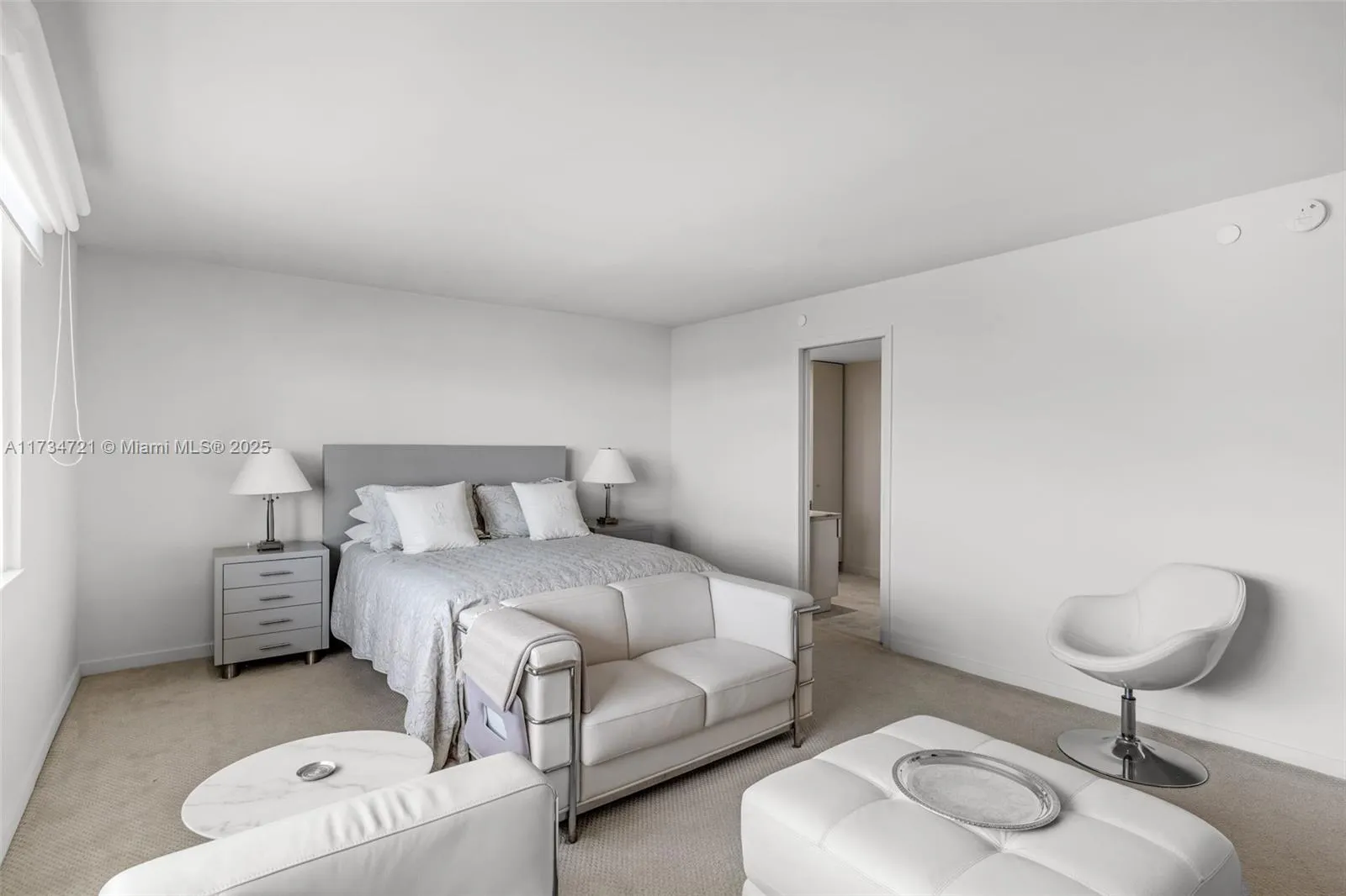 Key Biscayne, Florida 33149, United States, 2 Bedrooms Bedrooms, ,2 BathroomsBathrooms,Residential,Active,12533