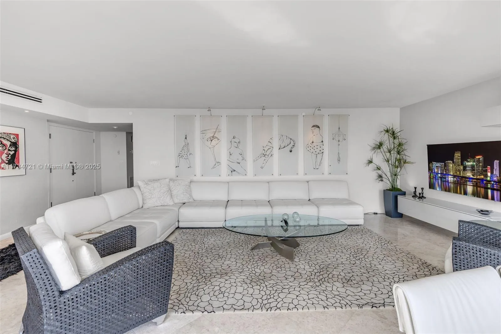 Key Biscayne, Florida 33149, United States, 2 Bedrooms Bedrooms, ,2 BathroomsBathrooms,Residential,Active,12533