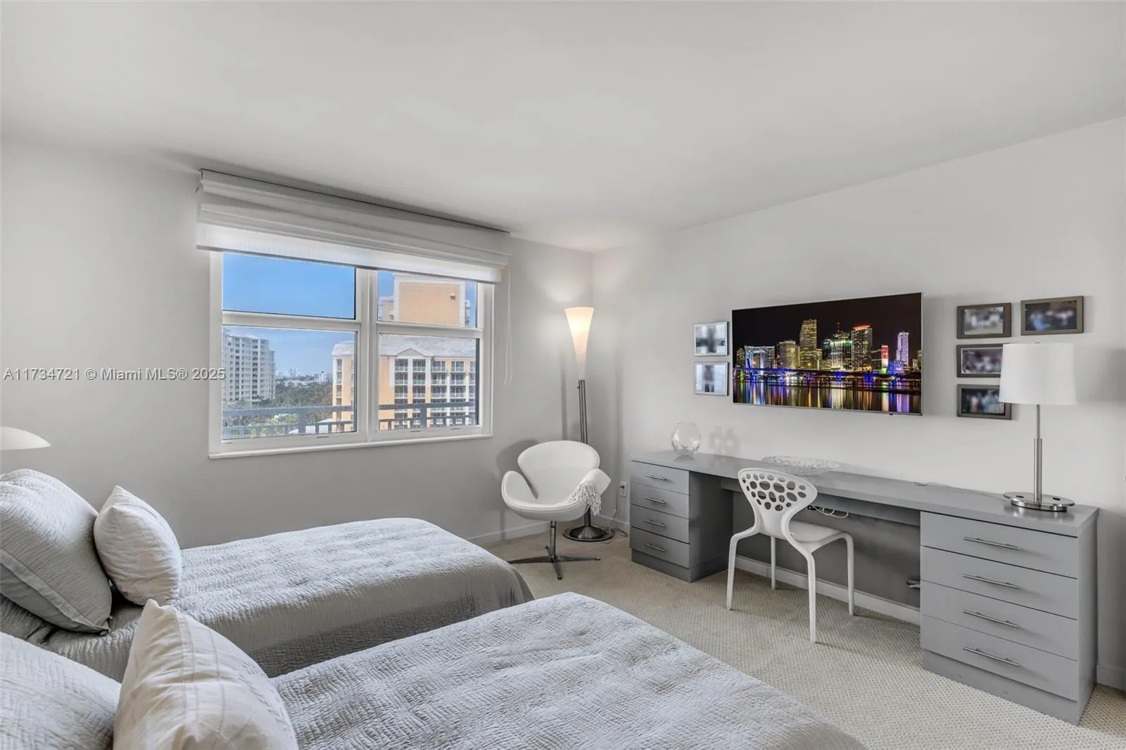 Key Biscayne, Florida 33149, United States, 2 Bedrooms Bedrooms, ,2 BathroomsBathrooms,Residential,Active,12533