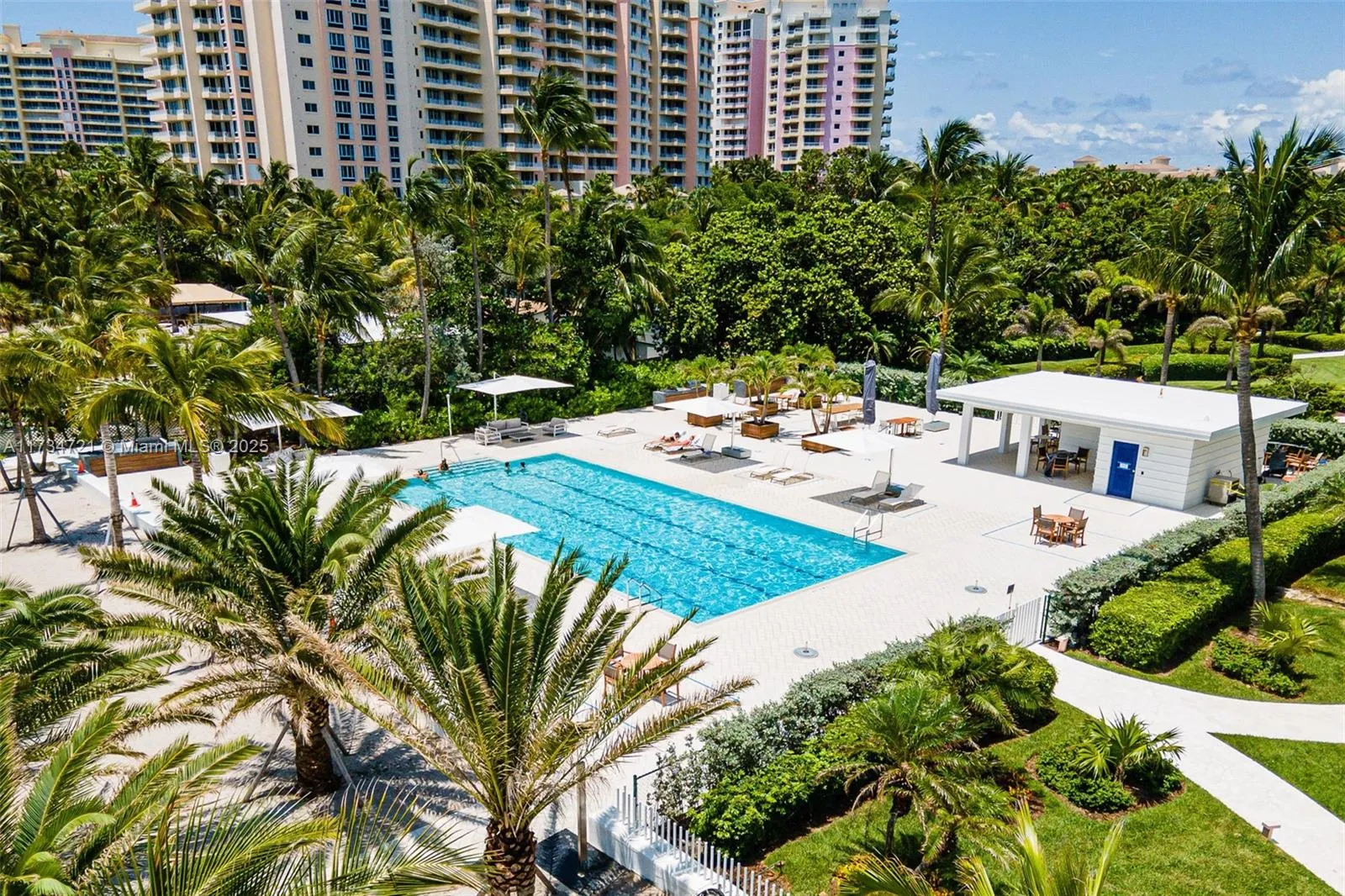 Key Biscayne, Florida 33149, United States, 2 Bedrooms Bedrooms, ,2 BathroomsBathrooms,Residential,Active,12533
