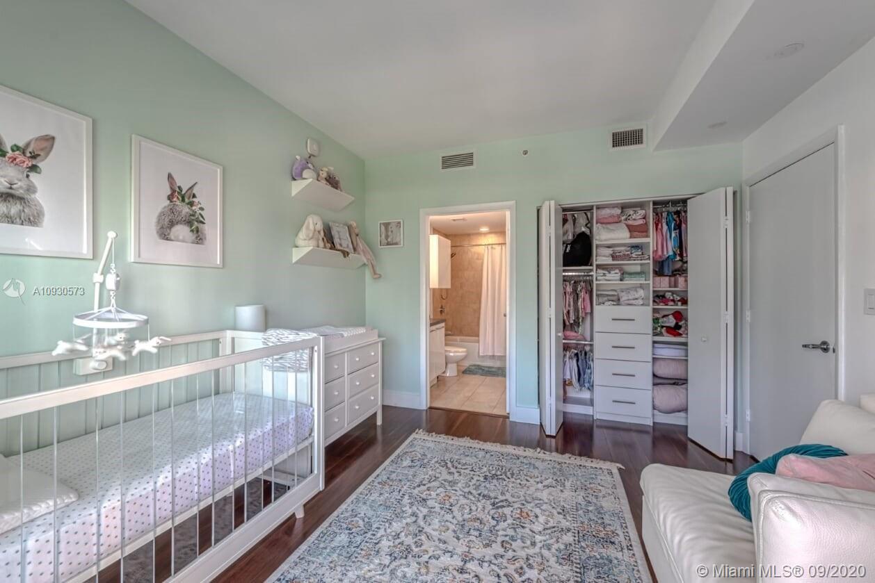 IVY CONDO - Residential Lease