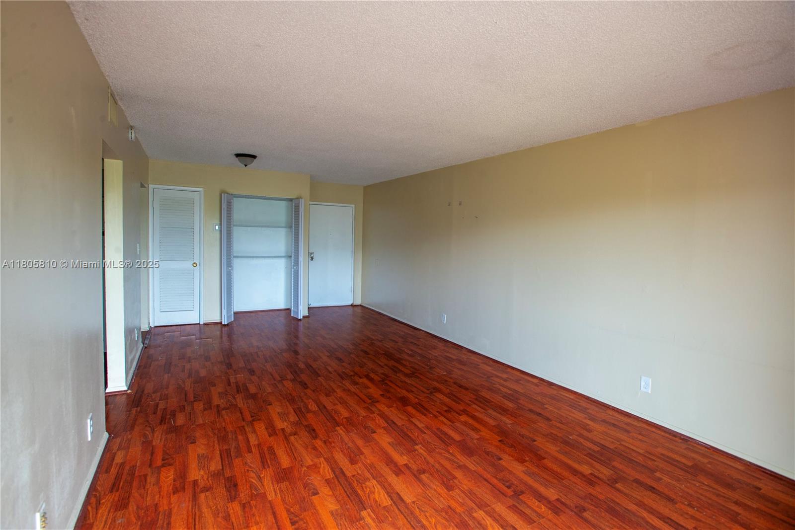 405 S Pine Island Rd 405D
