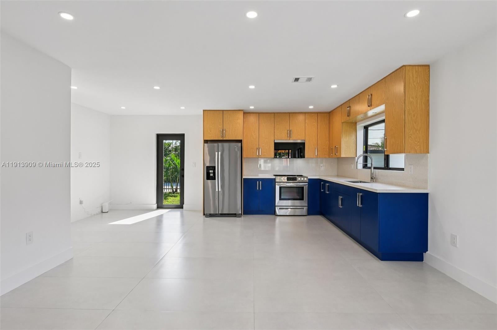 TRAIL GRANADA ADDN - Residential