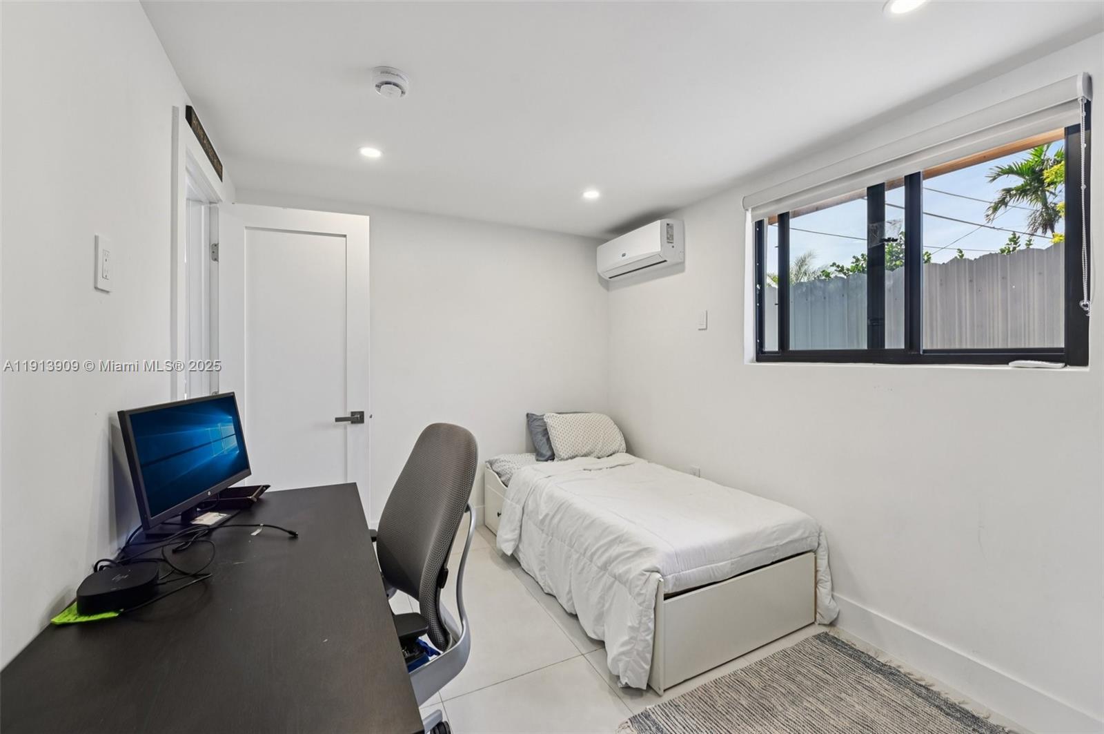 TRAIL GRANADA ADDN - Residential