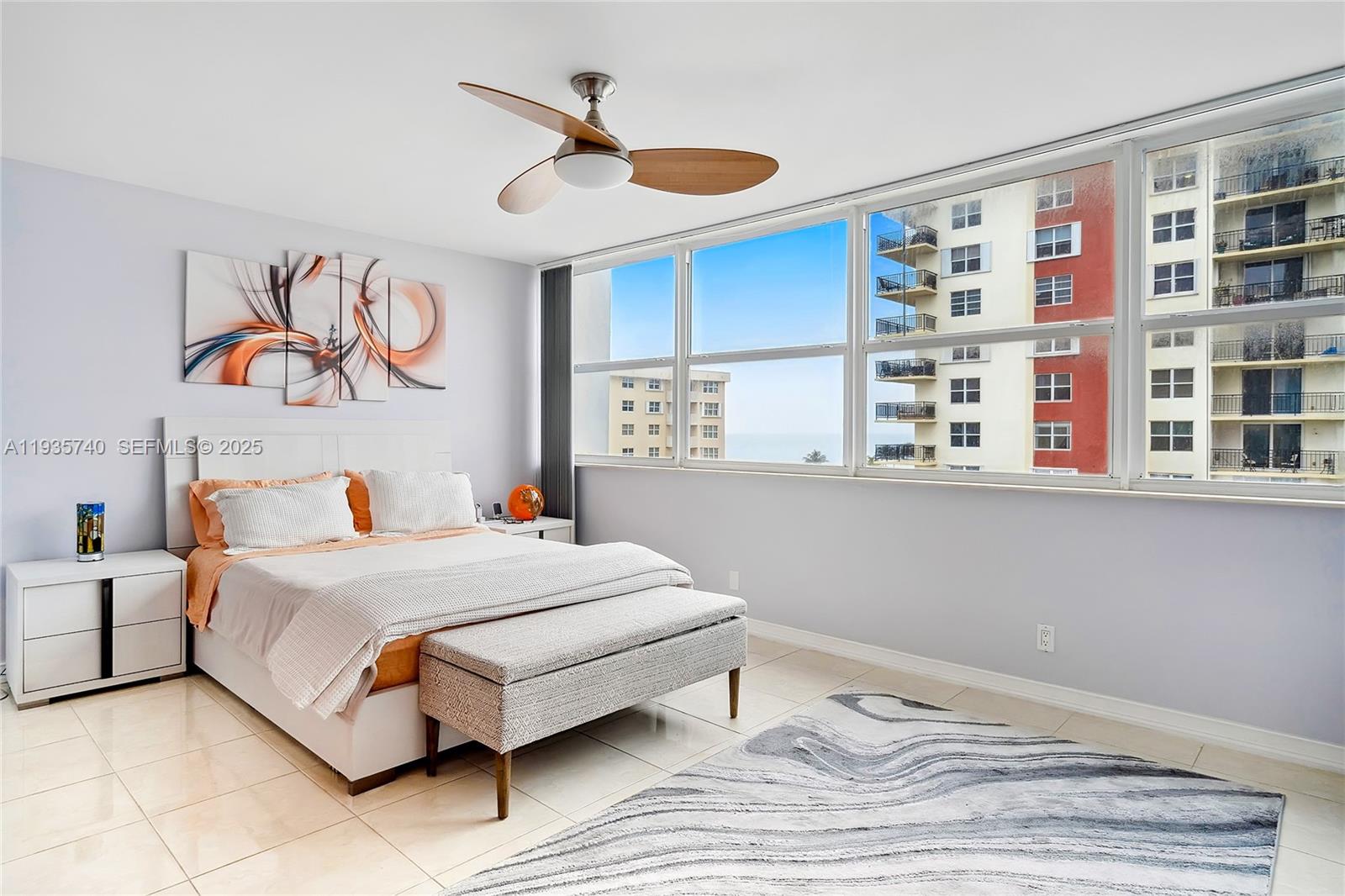 TRAFALGAR TOWERS CONDOMIN - Residential