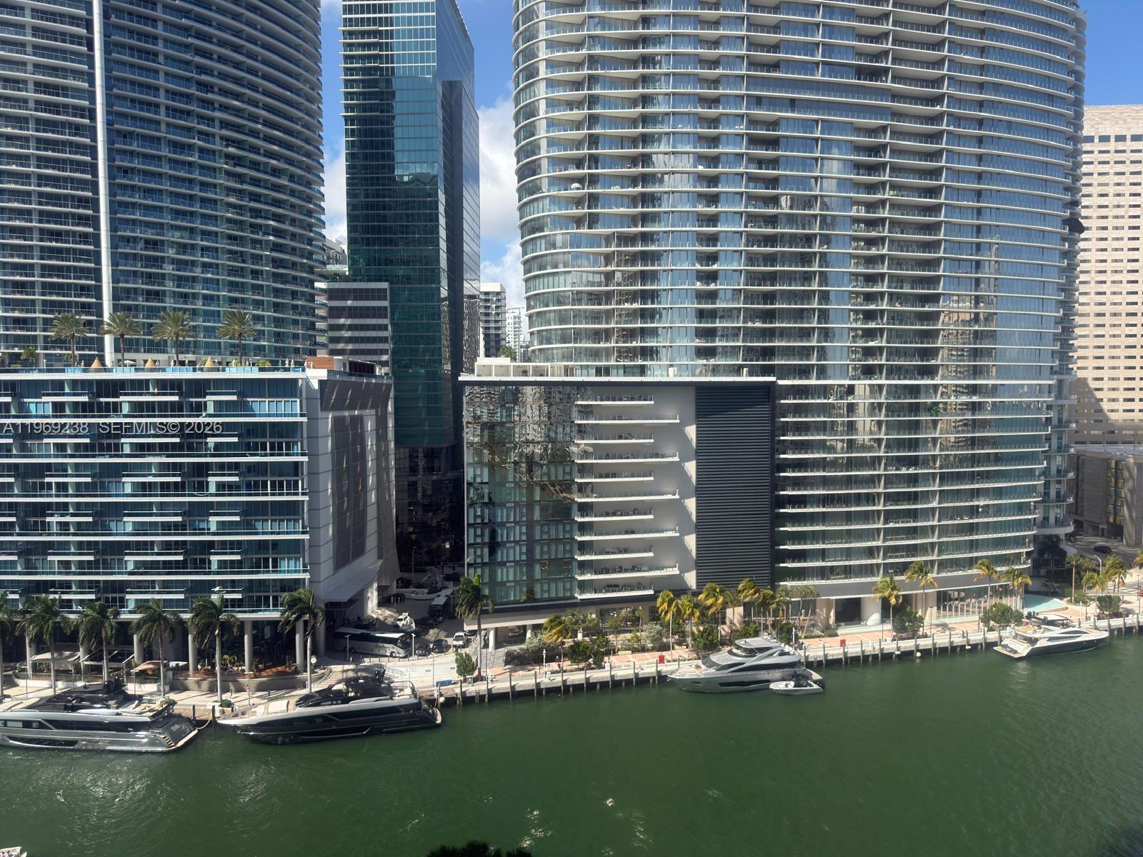 ICONBRICKELL CONDO NO 1 - Residential
