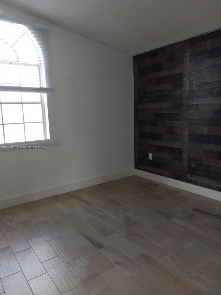 13926 SW 164th St -