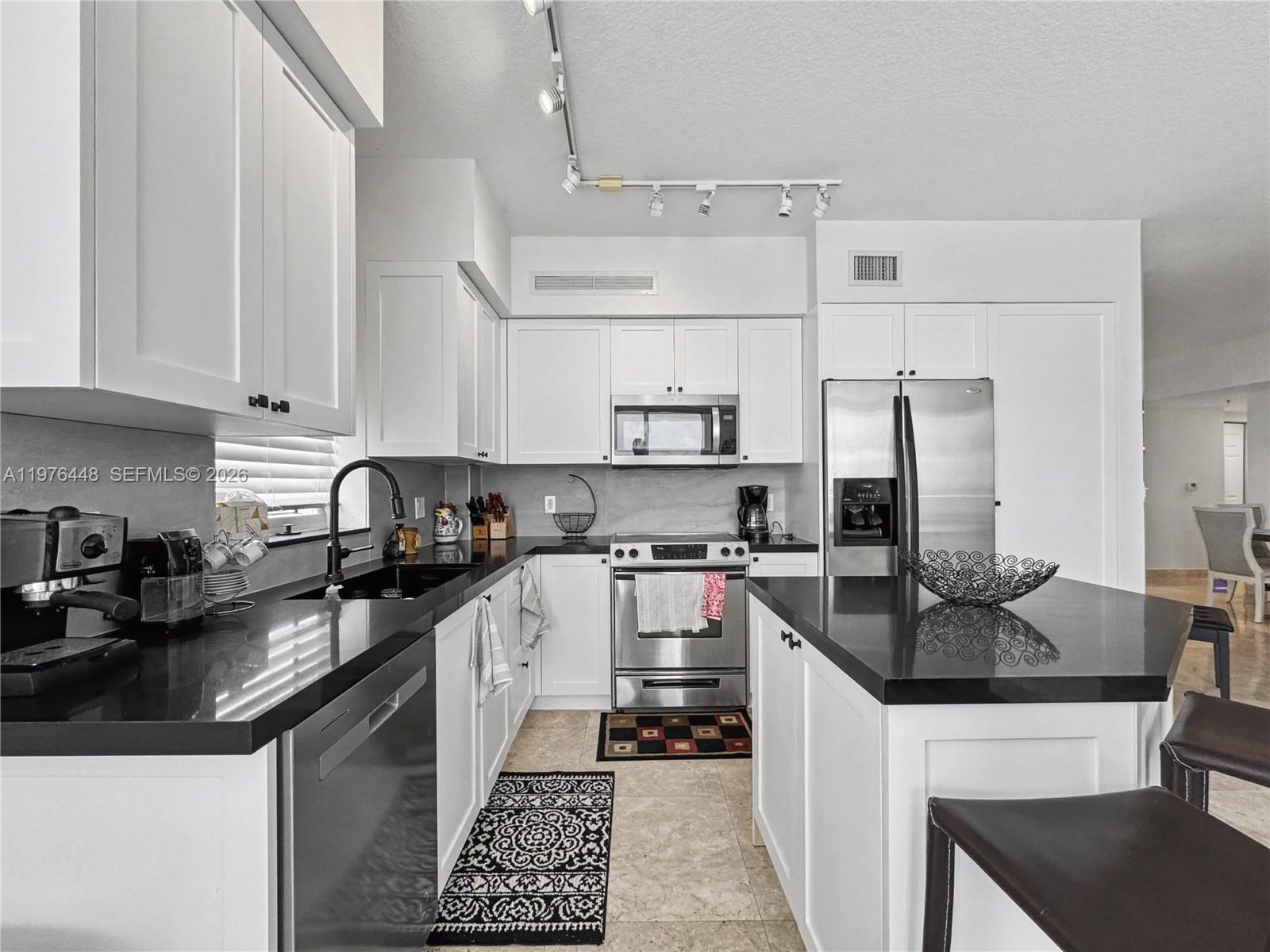 DUO CONDOMINIUM EAST - Residential Lease