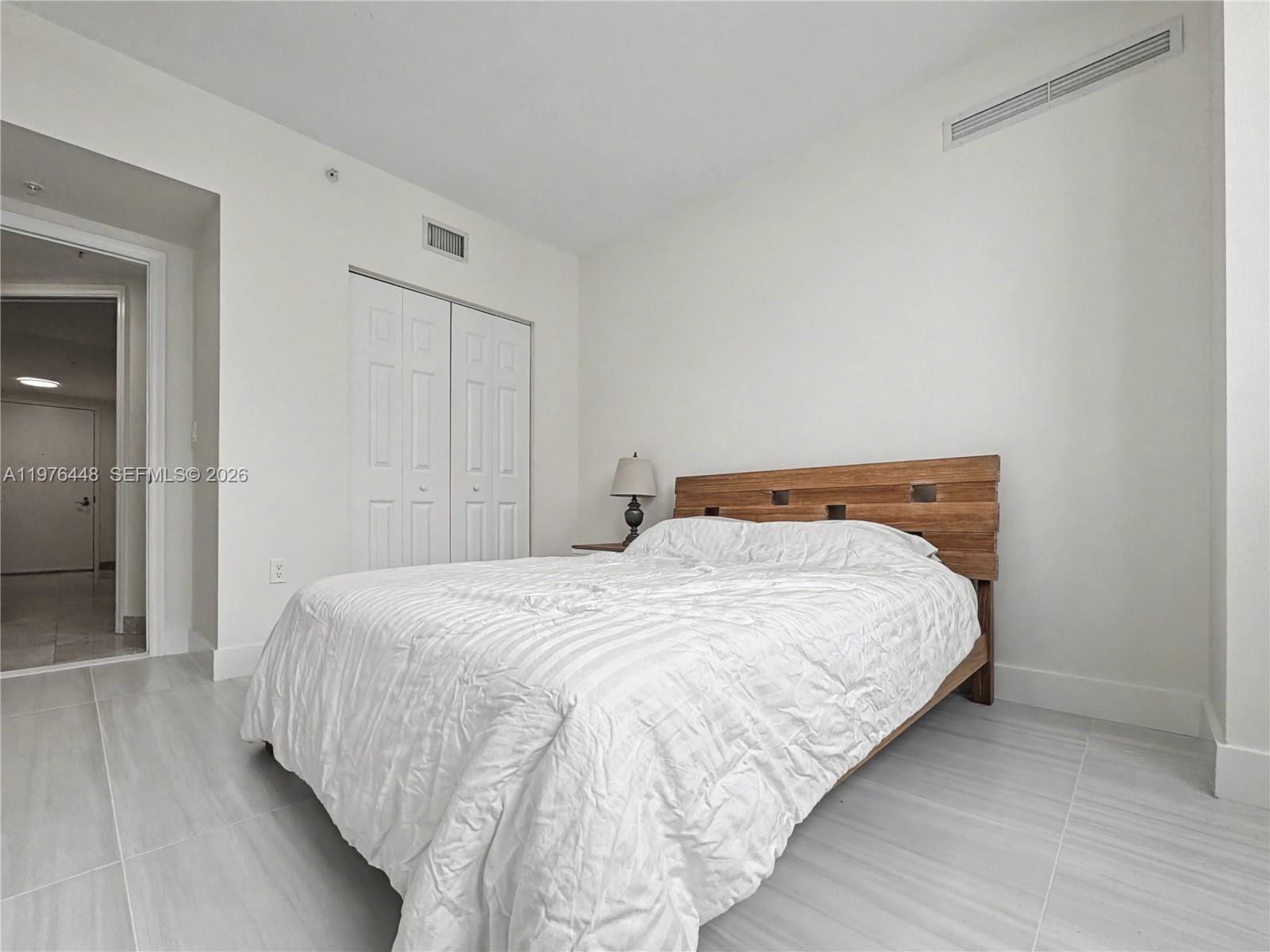 DUO CONDOMINIUM EAST - Residential Lease