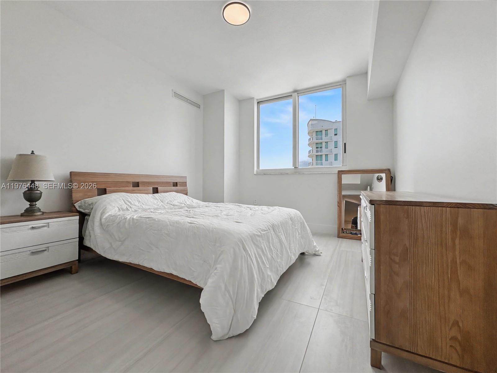 DUO CONDOMINIUM EAST - Residential Lease