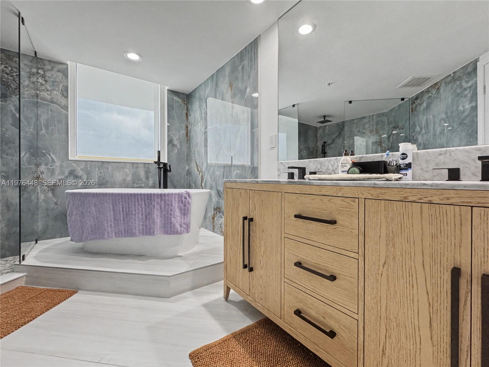 DUO CONDOMINIUM EAST - Residential Lease