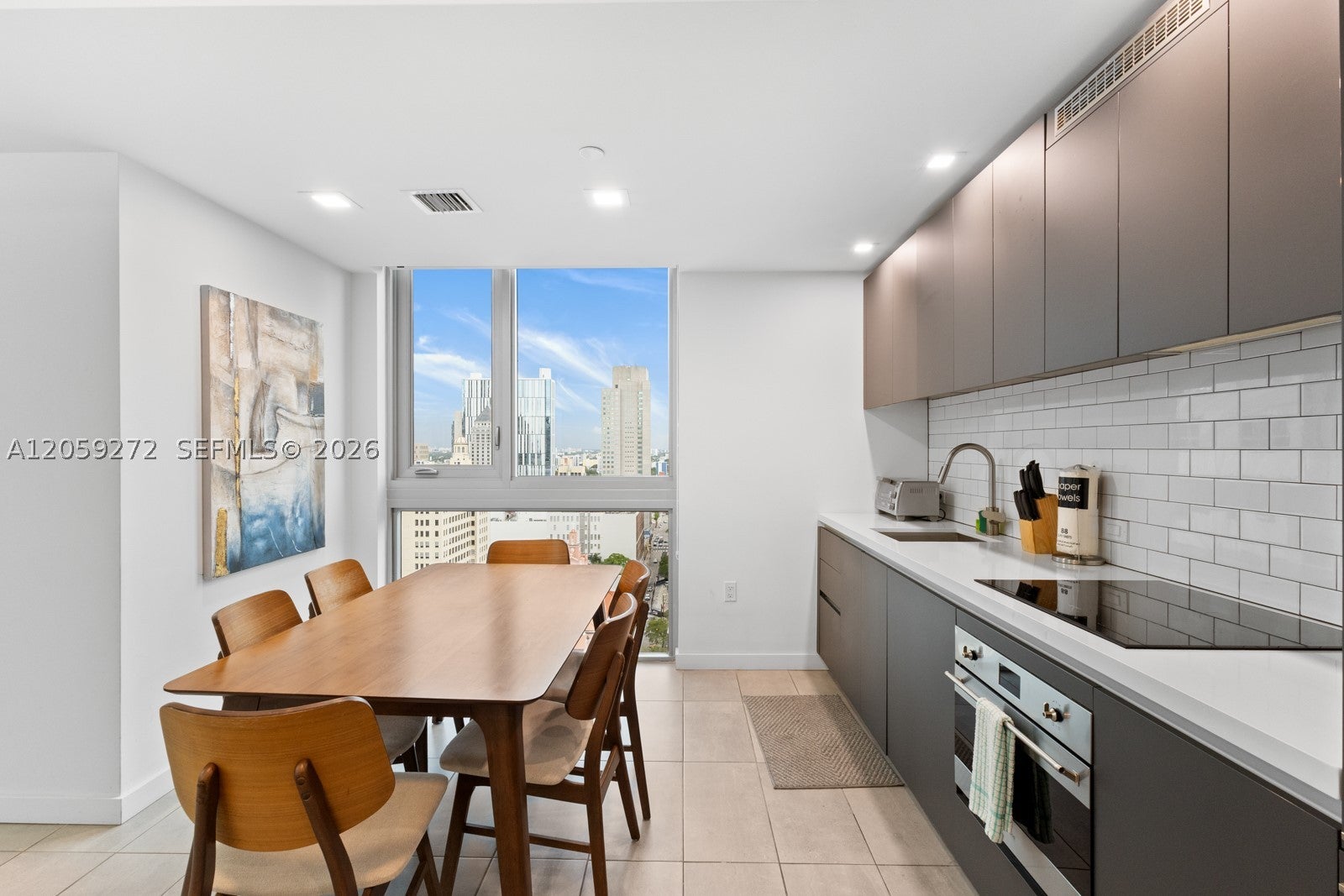 227 NE 2nd St 2202